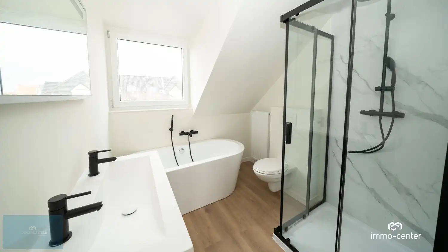 ✨ Volledig gerenoveerde halfopen woning met 2 slaapkamers in Genk foto 16