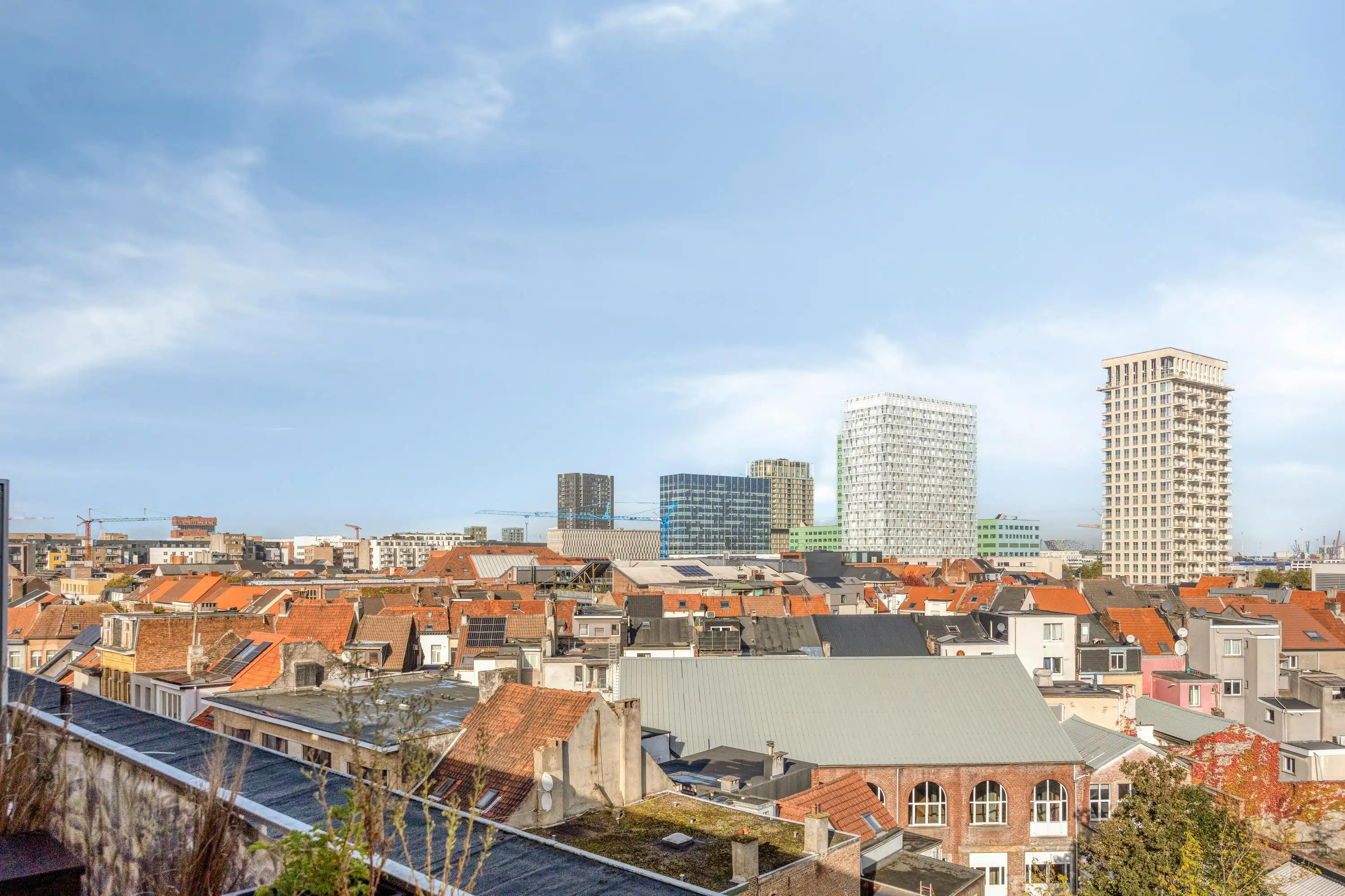 Twee slpk appartement met ruim terras te koop in Antwerpen foto 8
