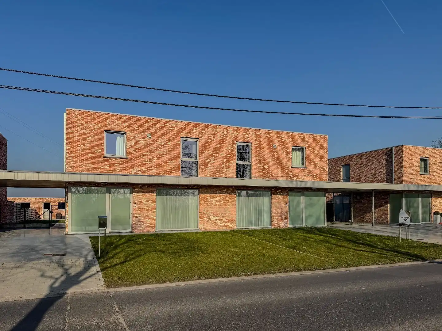 Prachtige nieuwbouwwoning met 3 slaapkamers, carport en tuin met tuinberging. foto 23