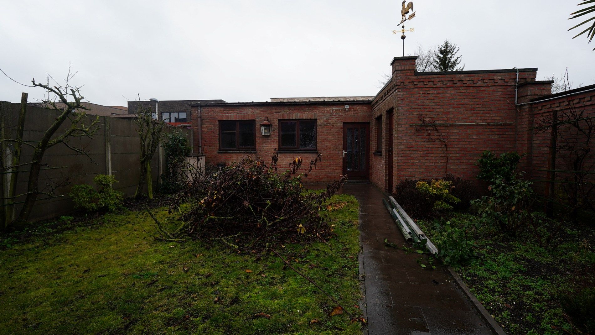 Halfopen bebouwing met veranda, garage en tuin te Lokeren foto 14