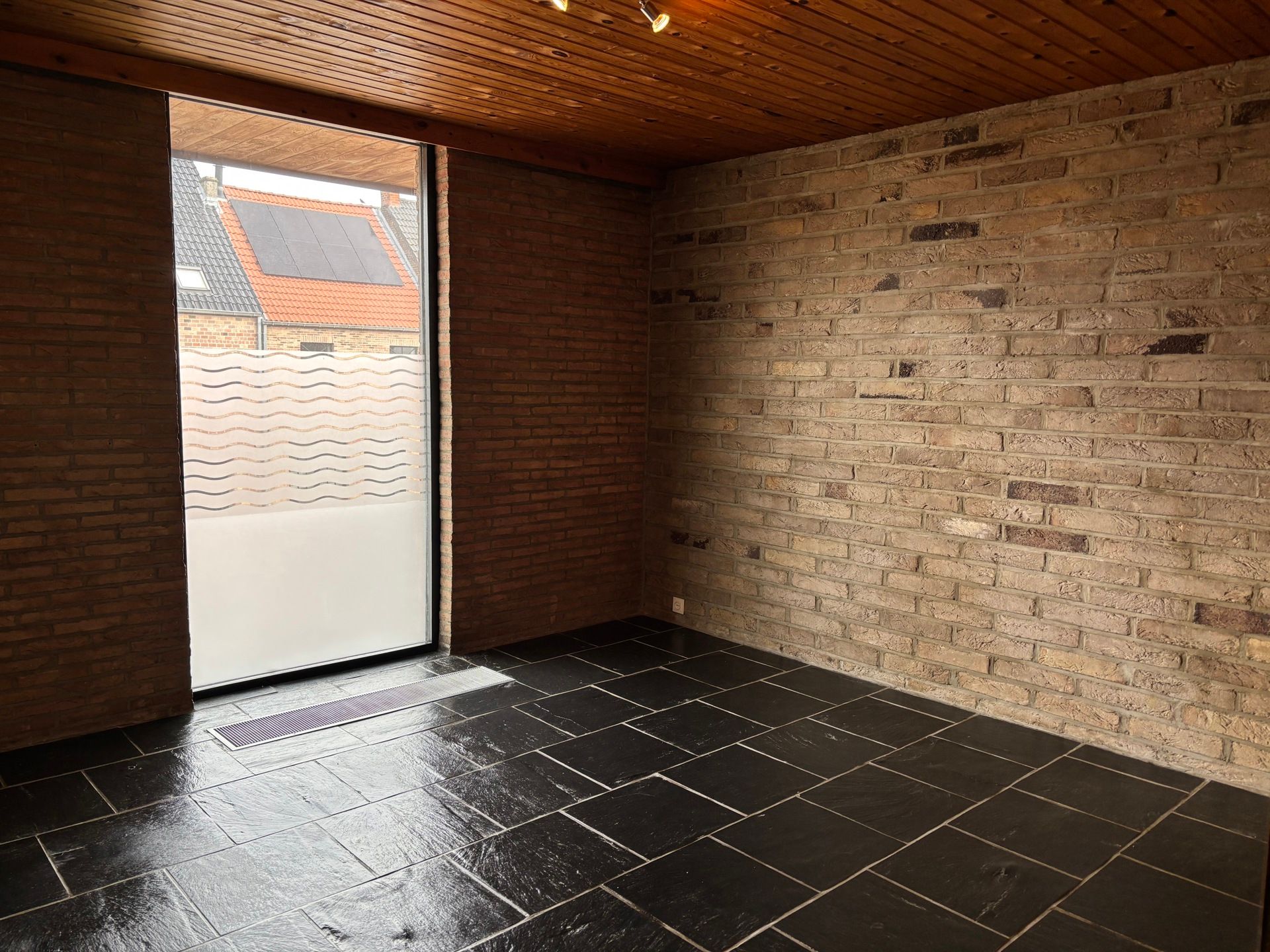 OORDEGEM - Tweeslaapkamerappartement op centrale ligging foto 12