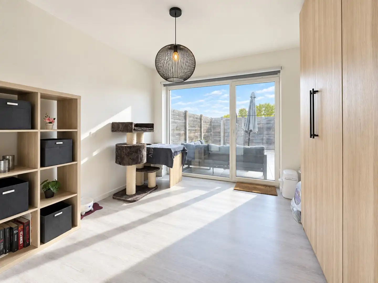 Ruim gelijkvloers appartement (127 m²) met gróót terras, garage én staanplaats foto 16