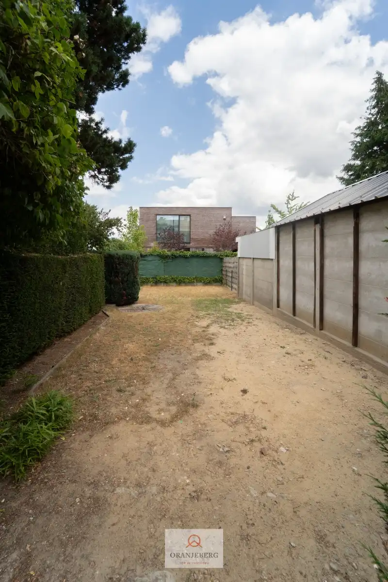 Uitmuntend gelegen gerenoveerde woning ! foto 7