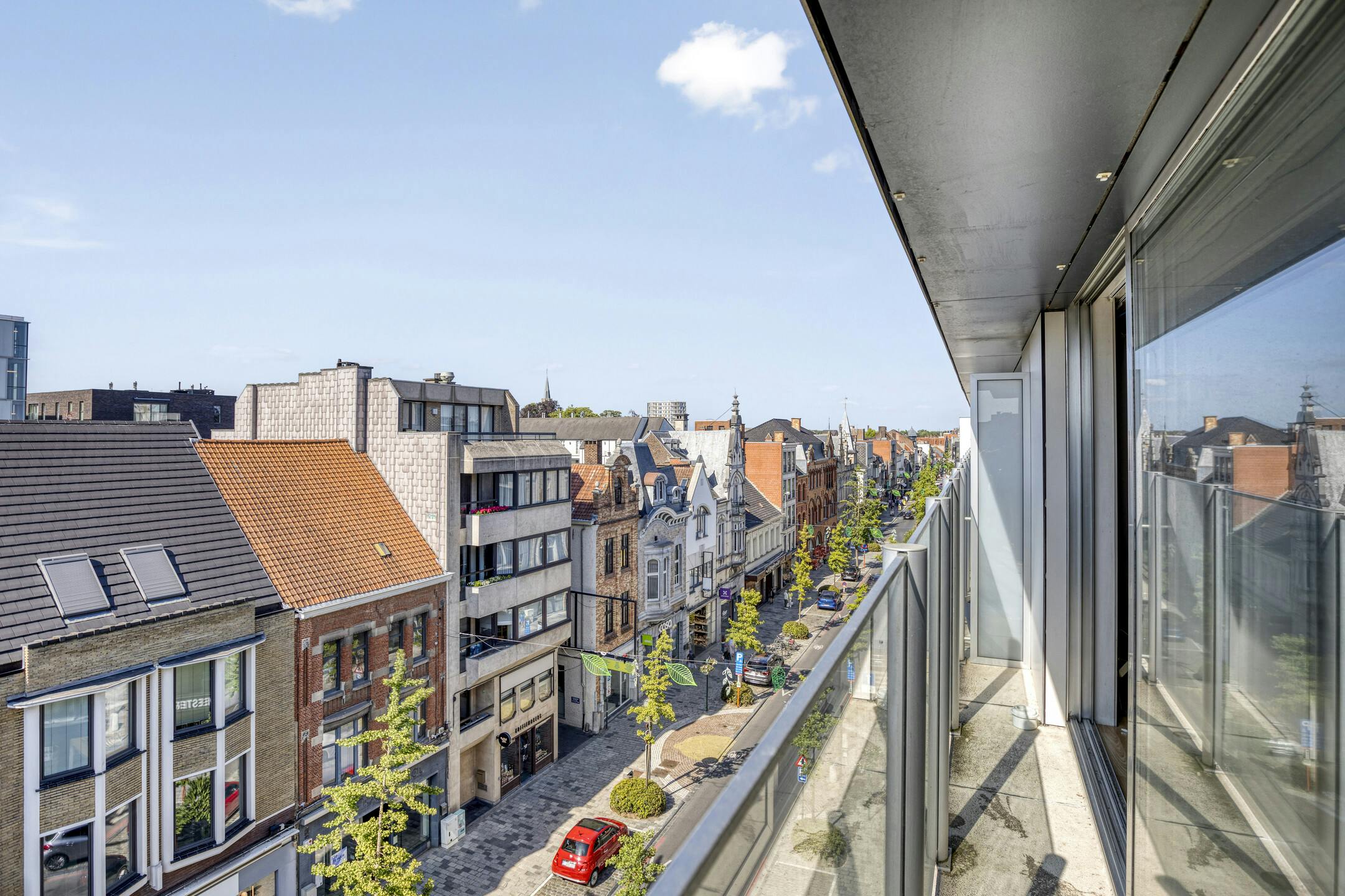 Appartement met 2 slaapkamers in hartje Roeselare. foto 9