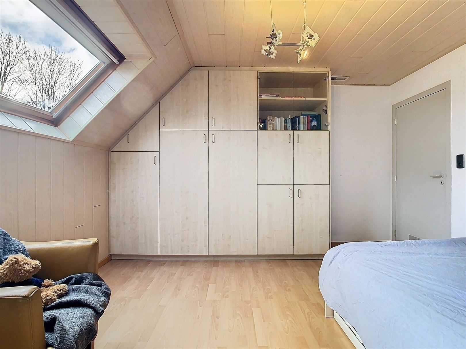 Ruime vrijstaande woning, 4 slpks, garage, tuin, 26a 17ca foto 22