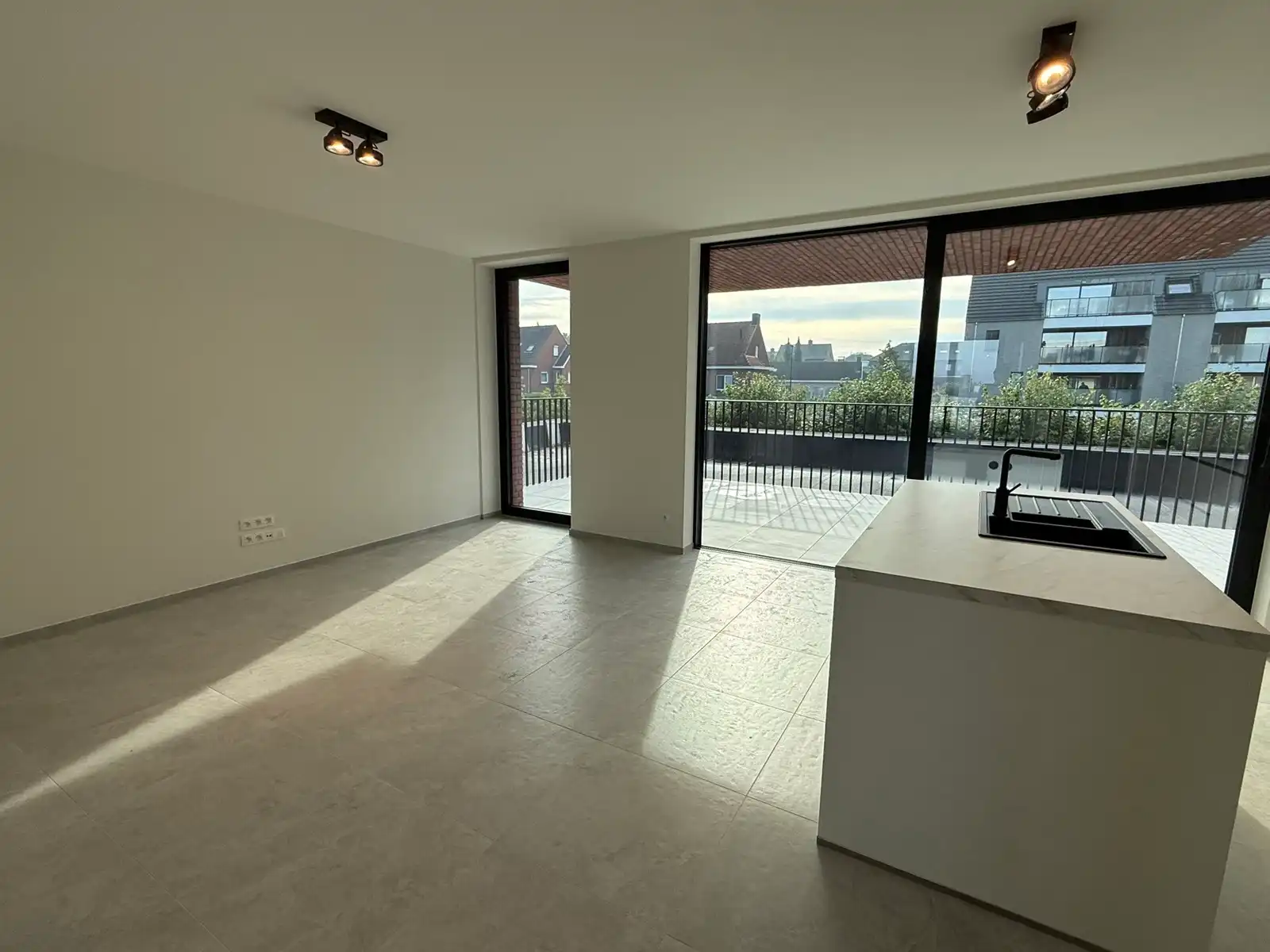 Energiezuinig nieuwbouwappartement met groot terras foto 6