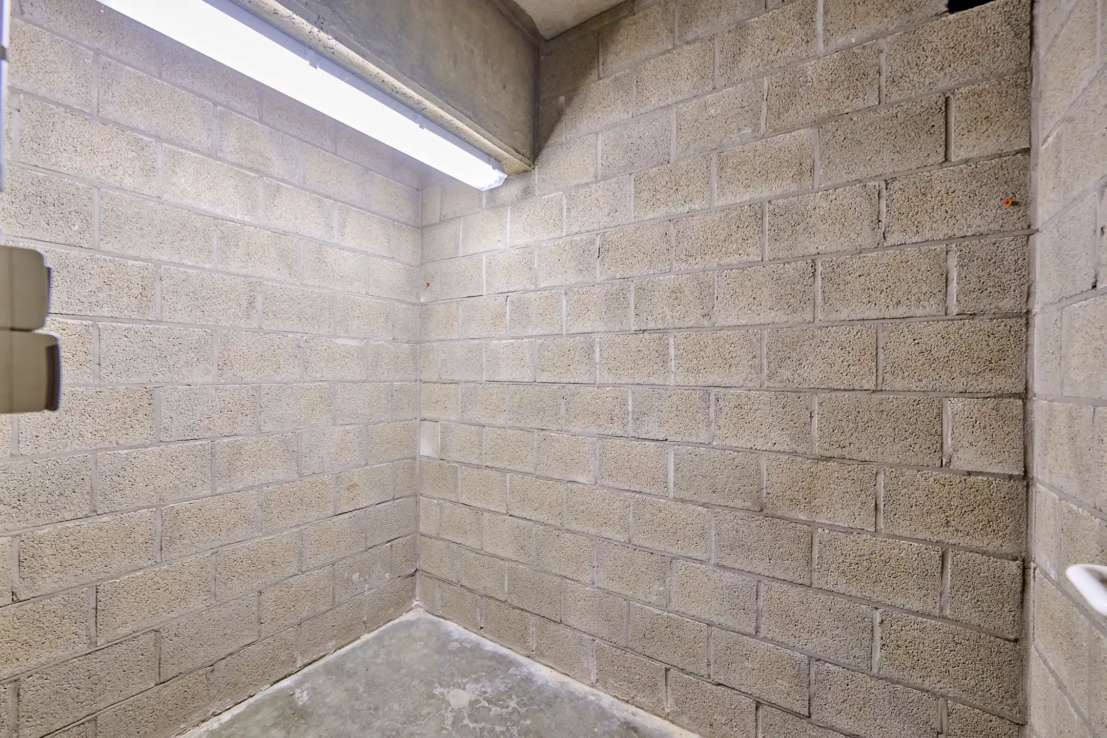 RUIM INSTAPKLAAR APPARTEMENT MET 2 SLAAPKAMERS NABIJ CENTRUM foto 11