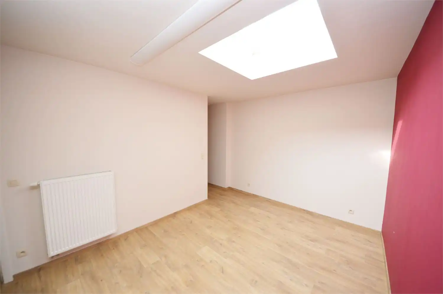 RUIM DUPLEX APP.MET TERRAS + VERPLICHT AAN TE KOPEN ONDERGRONDSE GARAGEBOX foto 17