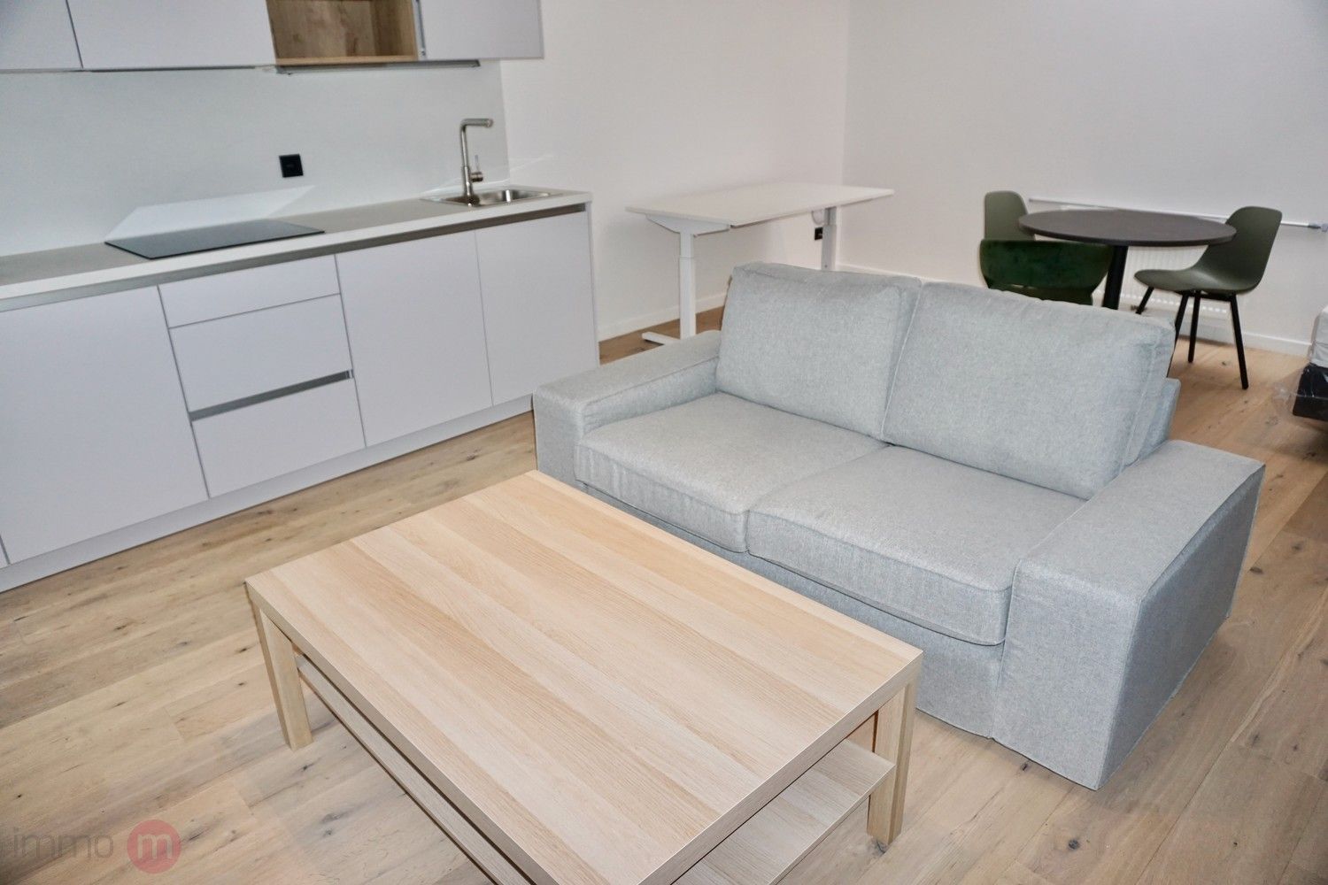 STUDIO te huur van 1/6-1/9 (3 maanden) GEMEUBELD foto 6