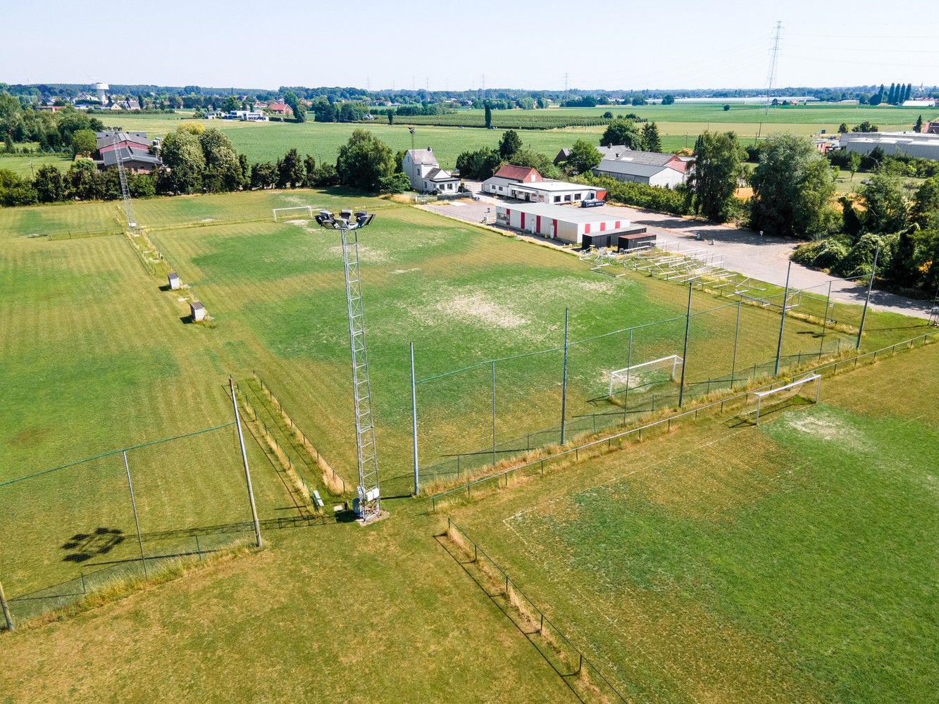 Sportaccommodatie met een zeer goede bereikbaarheid op 4 ha te Boechout foto 12