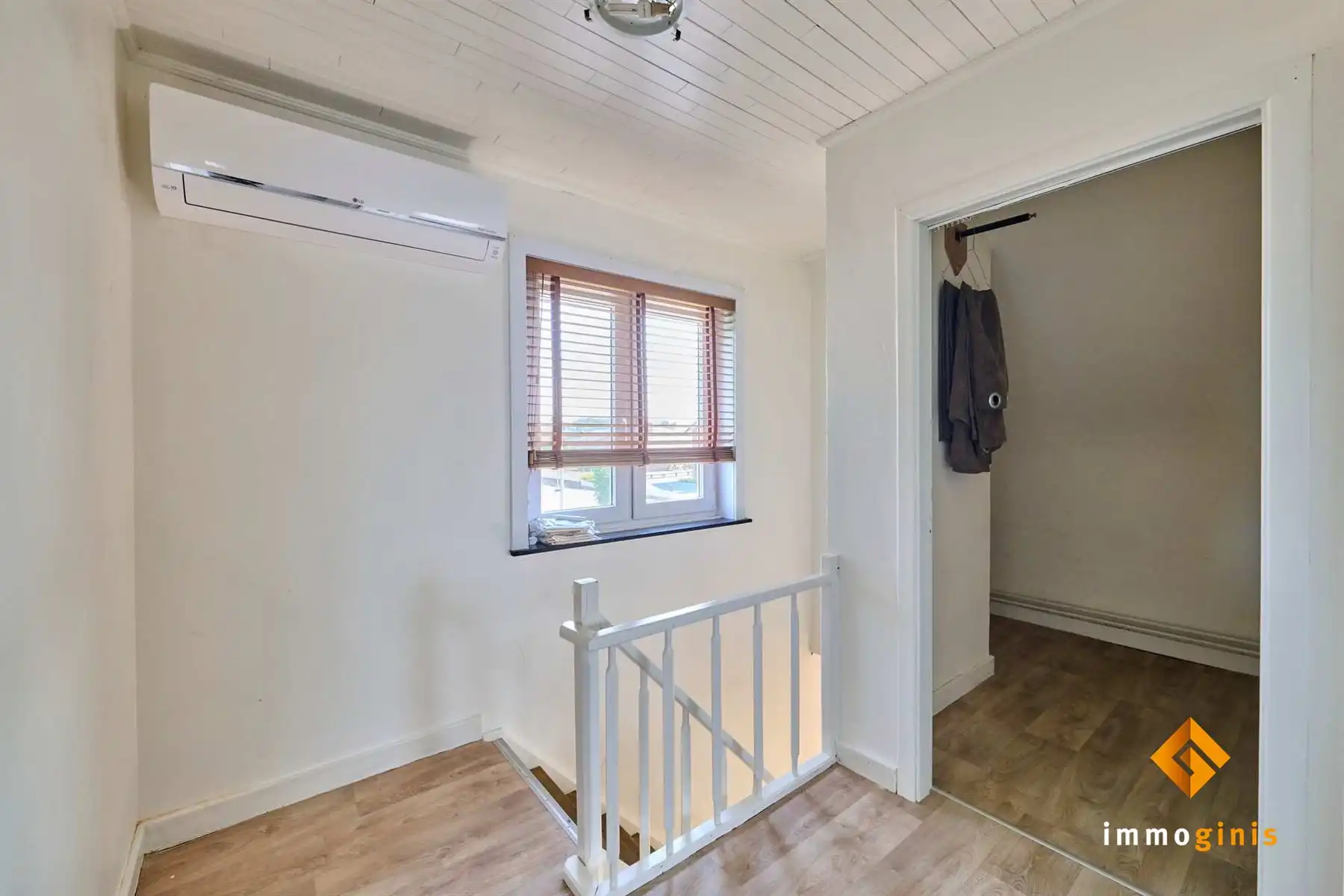 Charmante woning met 3 slaapkamers op een ruim en groen perceel van 17 are in een rustige buurt.   foto 15