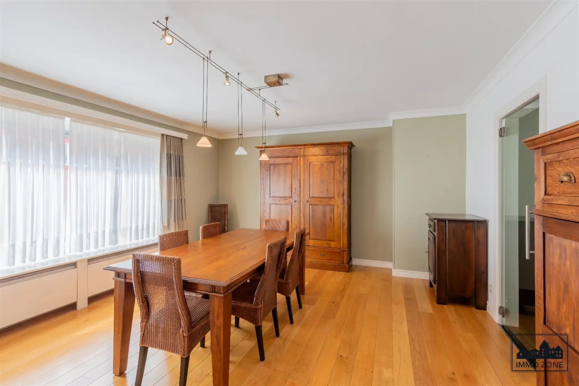 Gunstig gelegen 2 slaapkamer appartement met terras. foto 6