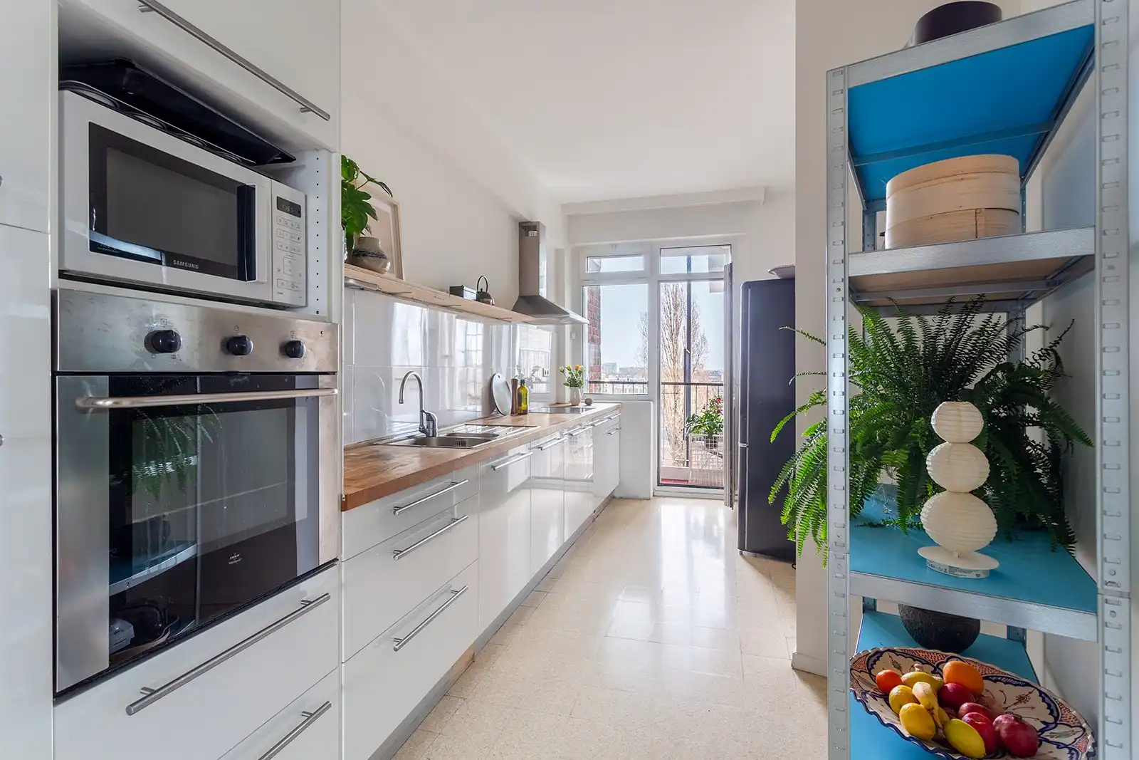 Instapklaar appartement met prachtig uitzicht foto 16