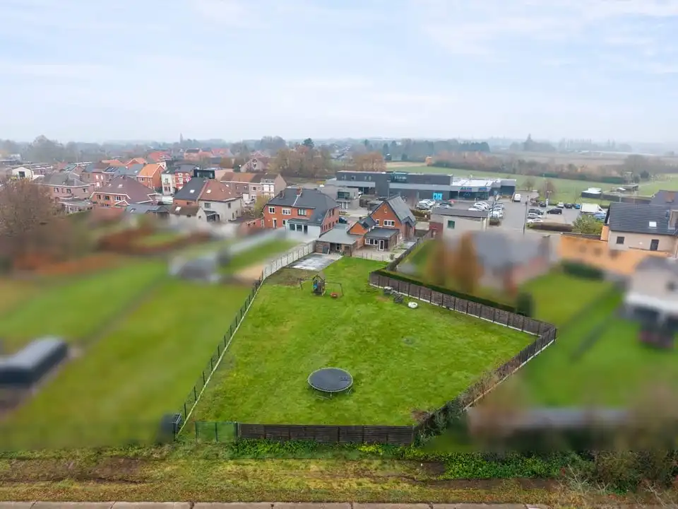 UITZONDERLIJKE OPEN BEBOUWING MET VEEL RUIMTE EN LICHT, OOK GESCHIKT ALS KANGEROEWONING foto 2
