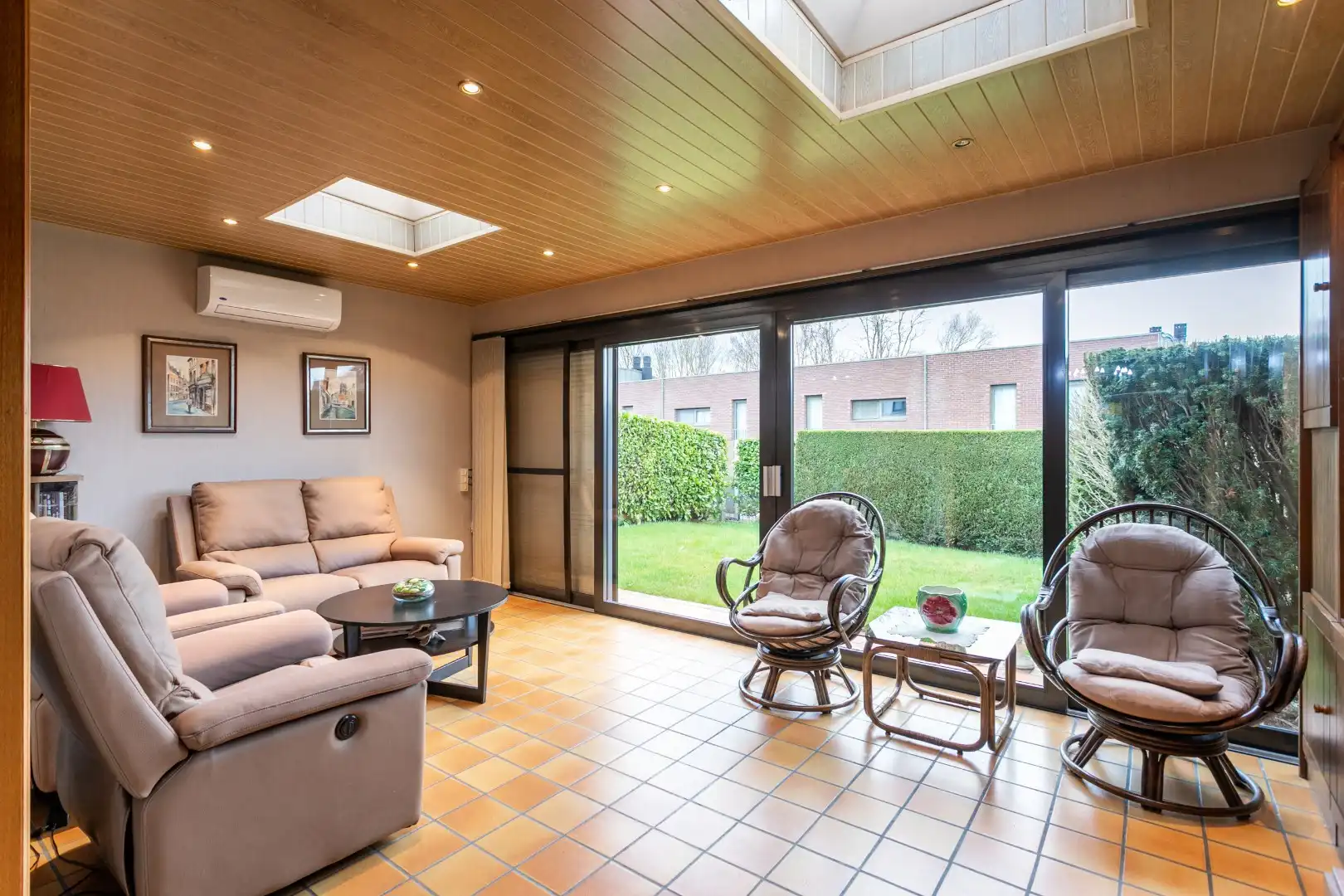 Solide 3-gevel woning met 3 slaapkamers, tuin en garage nabij centrum Halle foto 11