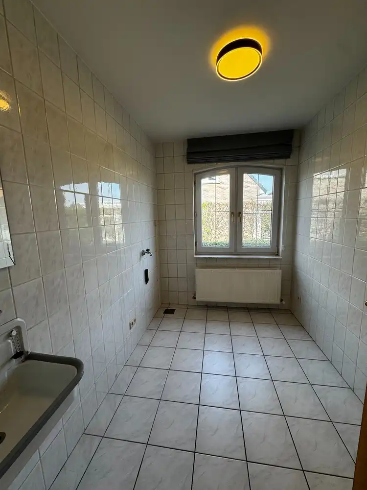 Ruime gezinswoning met tuin en garage in Lanaken foto 10