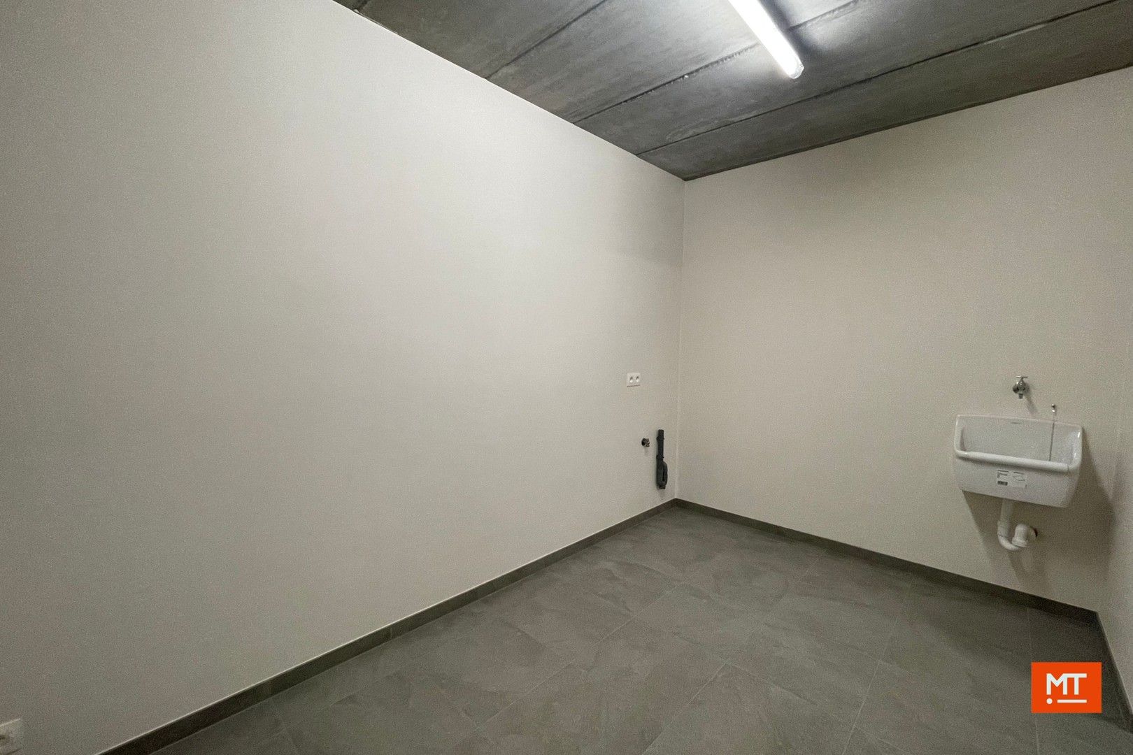 Nieuwbouwappartement te huur met 2 slaapkamers en garage foto 12
