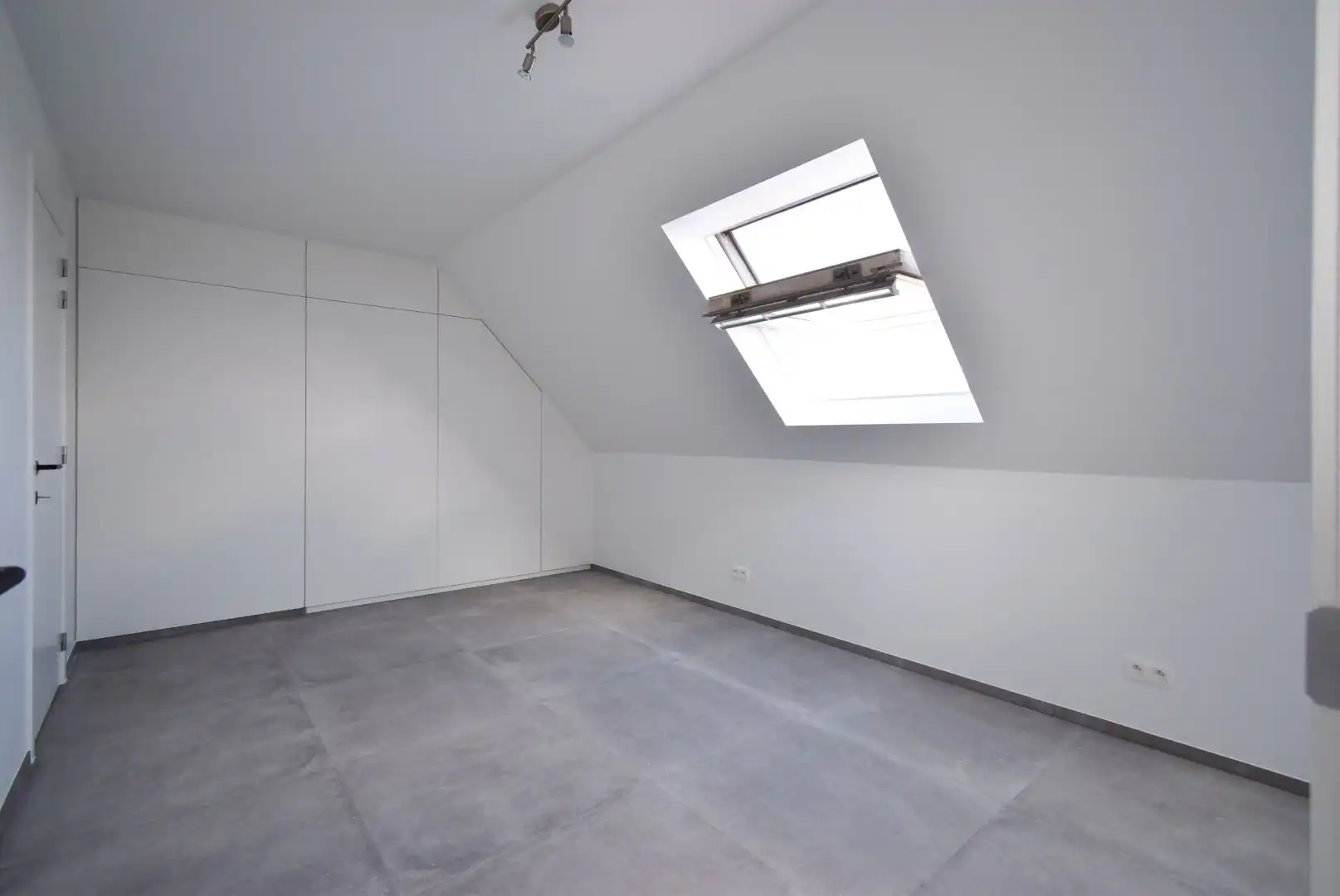 HOOGSTAAND AFGEWERKT DUPLEXAPPARTEMENT foto 10