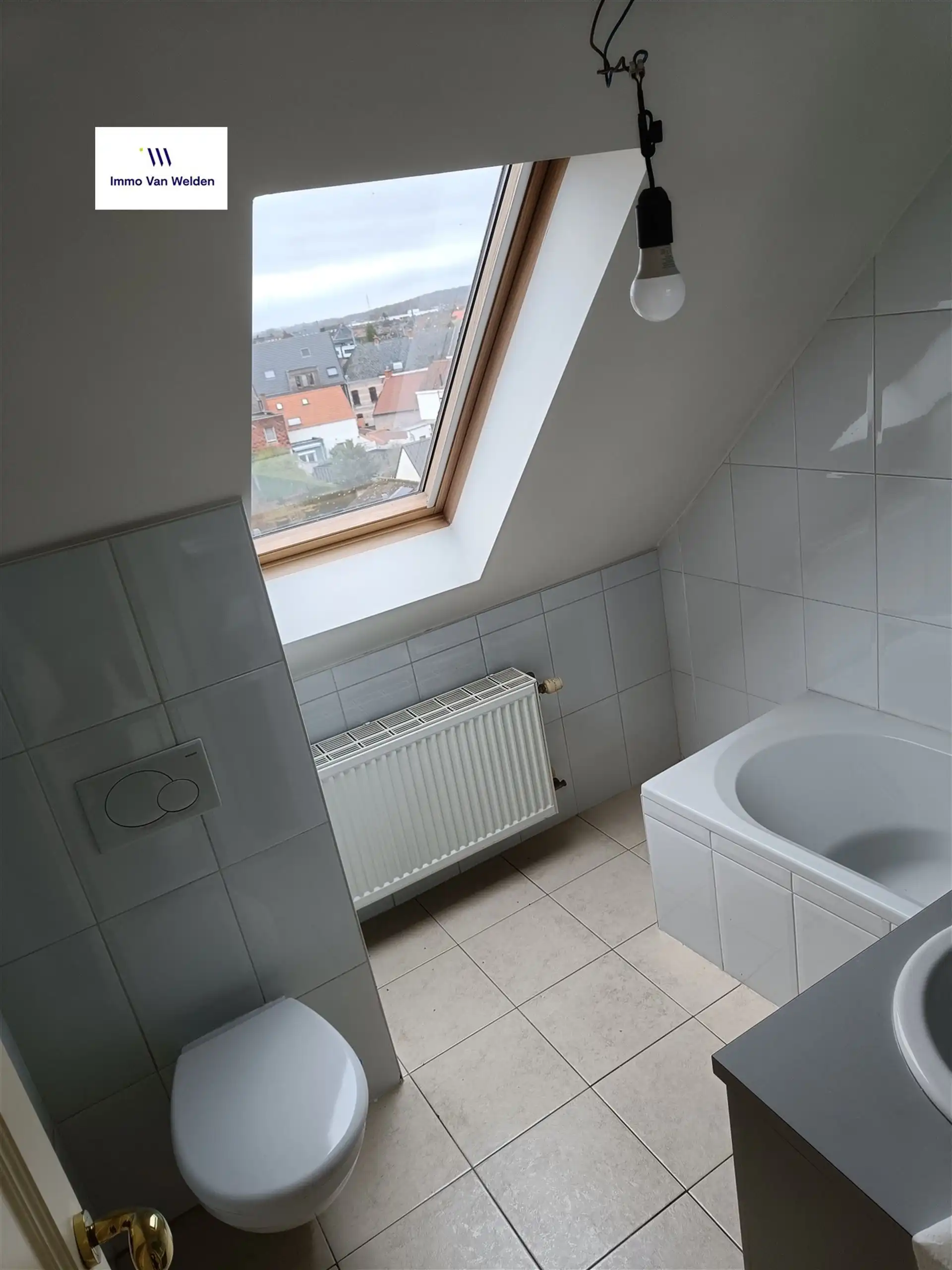 Appartement op vierde verdieping nabij centrum Oudenaarde met zonnig terras foto 10