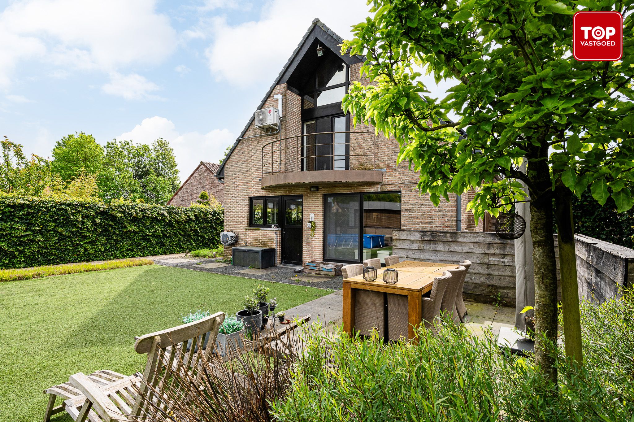 Prachtige vrijstaande villa in rustige straat te Evergem foto 1