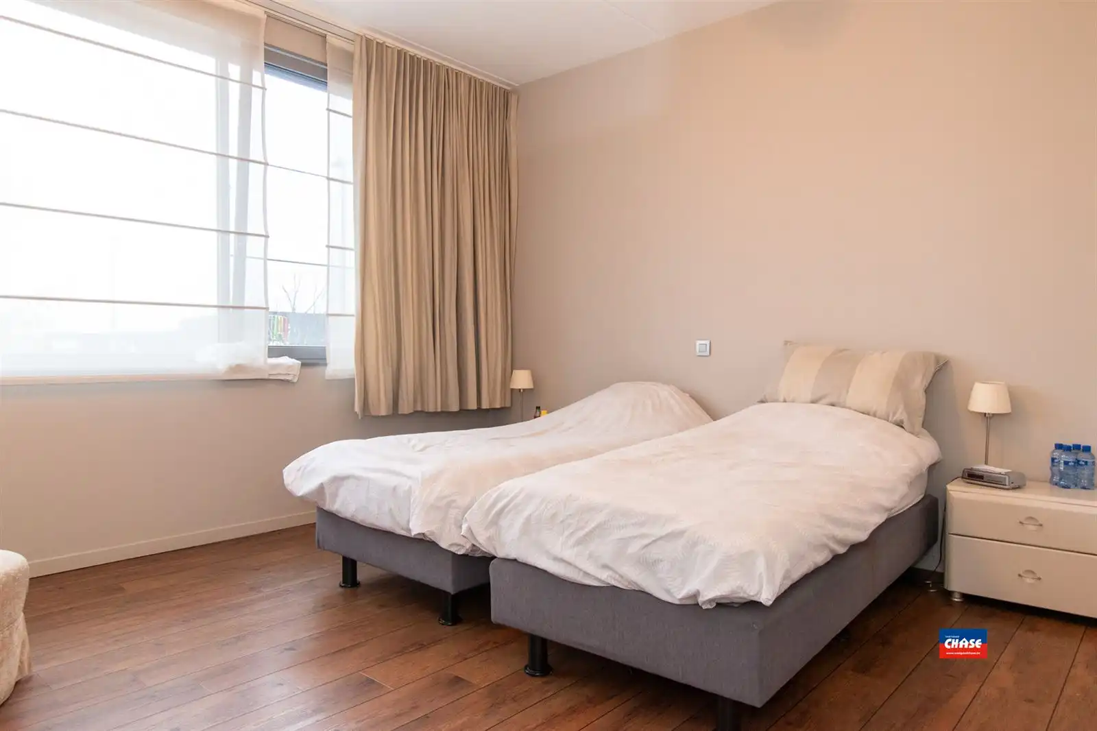 Gemengd gebouw met winkel, 2 appartementen, kantoor en magazijnruimte foto 28