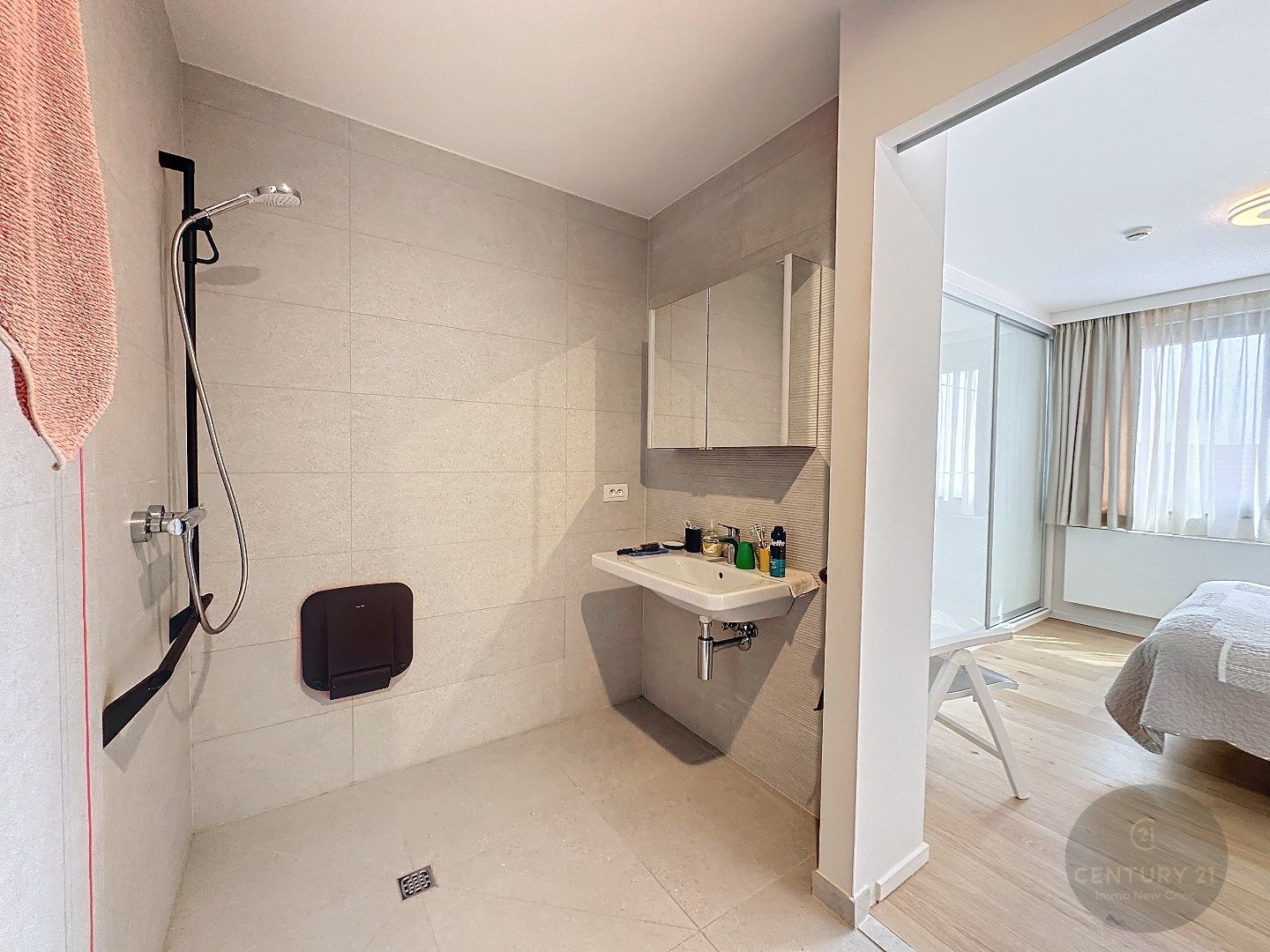 UITERST gezellig en modern assistentie-appartement 2 slaapkamers!  foto 10