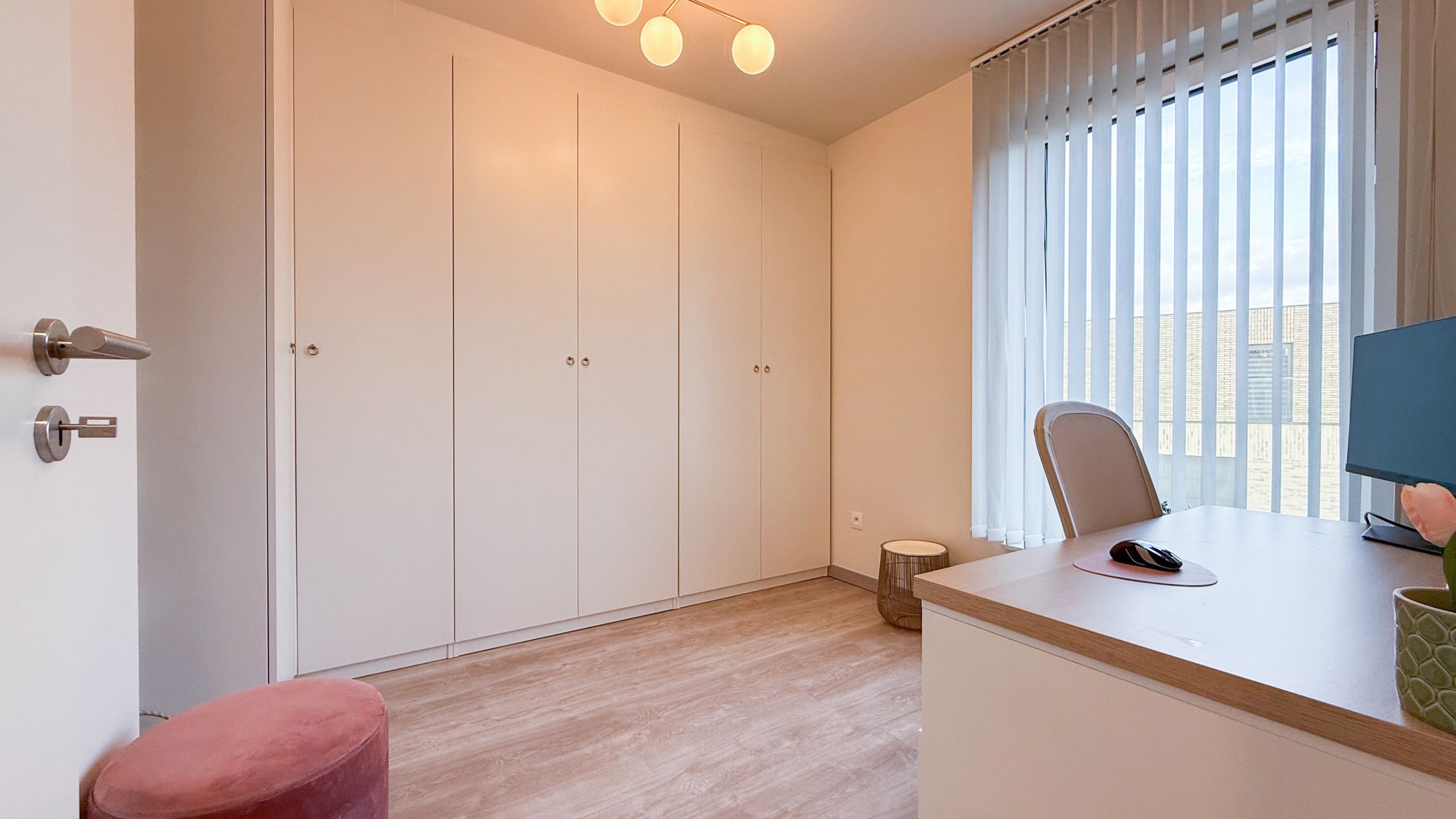 Prachtige halfopen woning met 3 slaapkamers in Boekt! foto 23