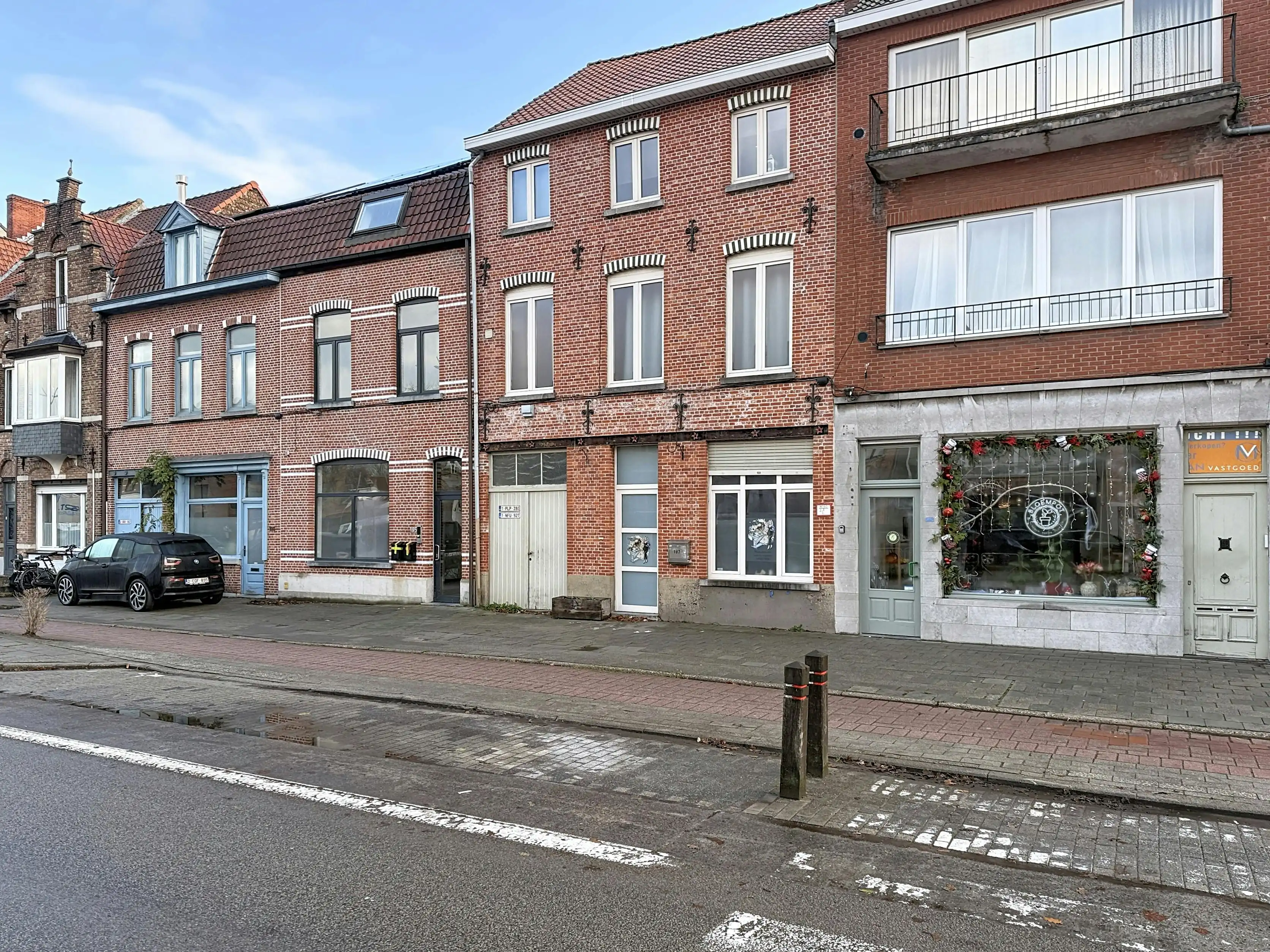 Renovatieproject te koop op toplocatie te Assebroek foto 3