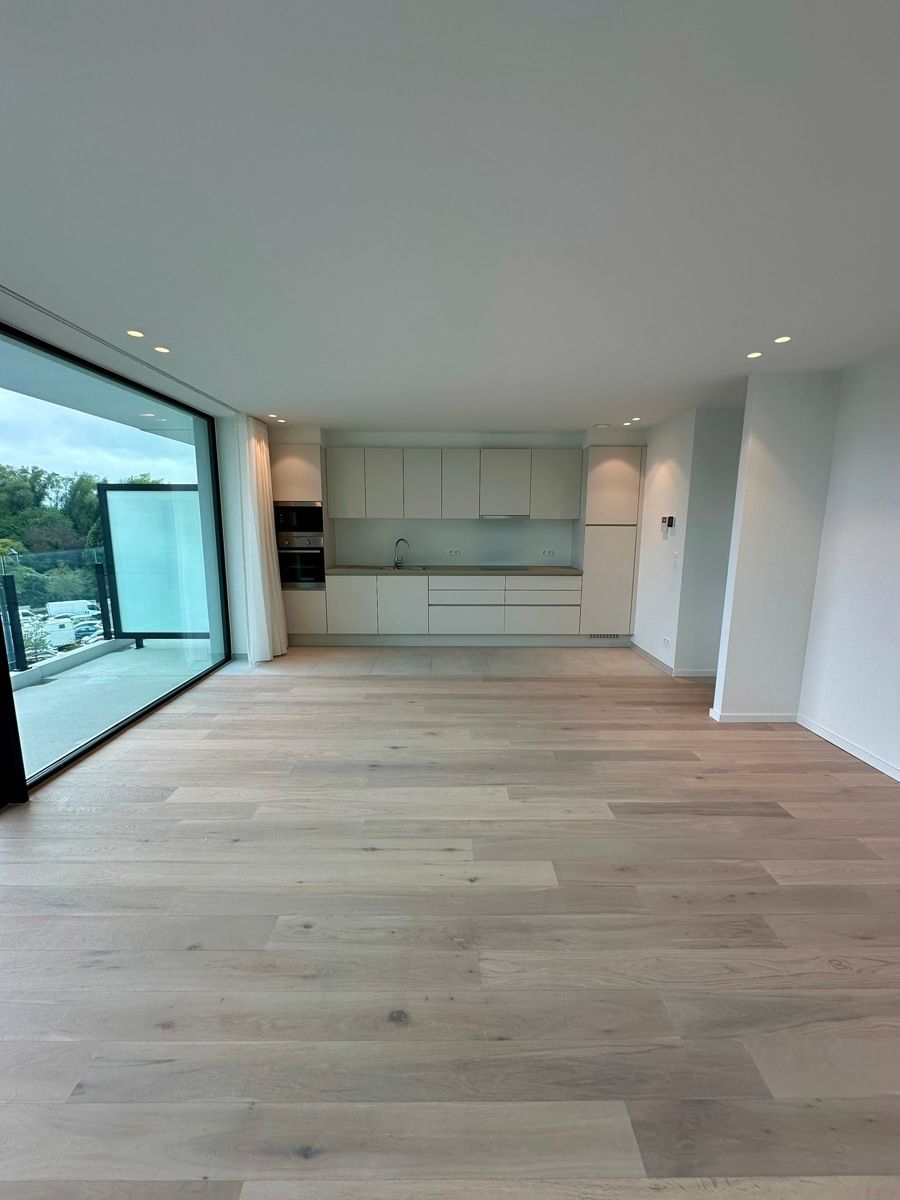 Prachtig 2 slaapkamer appartement met groot TERRAS foto 8