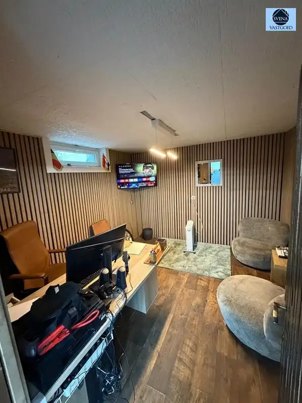 WONING MET HANDELSRUIMTE EN 3 SLAAPKAMERS foto 12