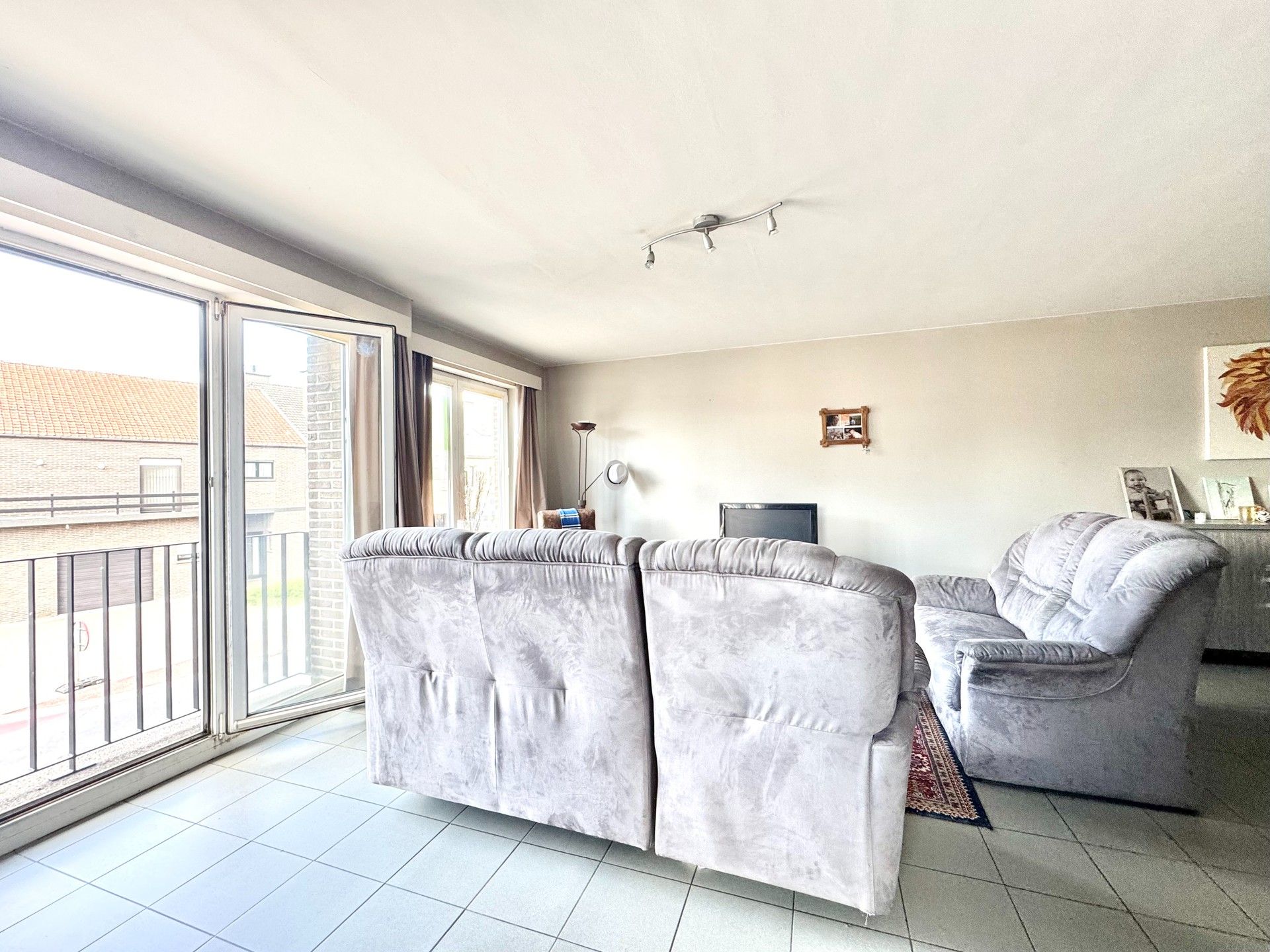 APPARTEMENT OP EERSTE VERDIEP MET 2 SLPKS & GARAGE foto 6