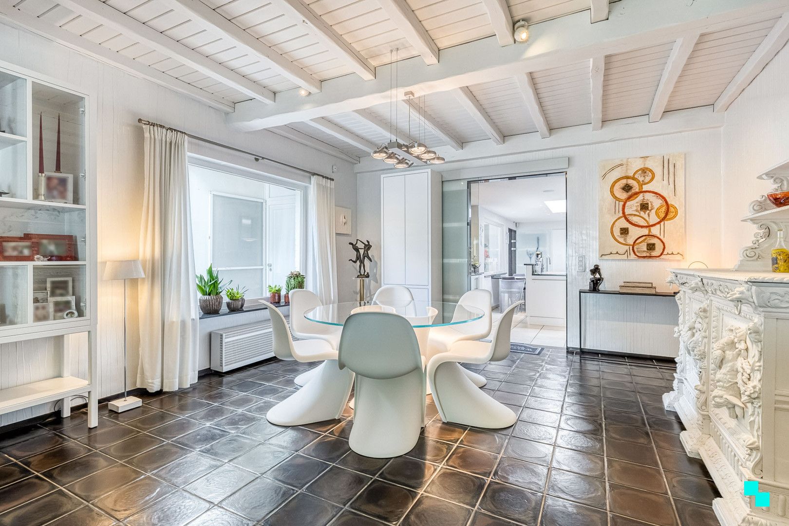 Woning met uitbreidingsmogelijkheden en gezellige tuin in het hart van Merelbeke foto 3