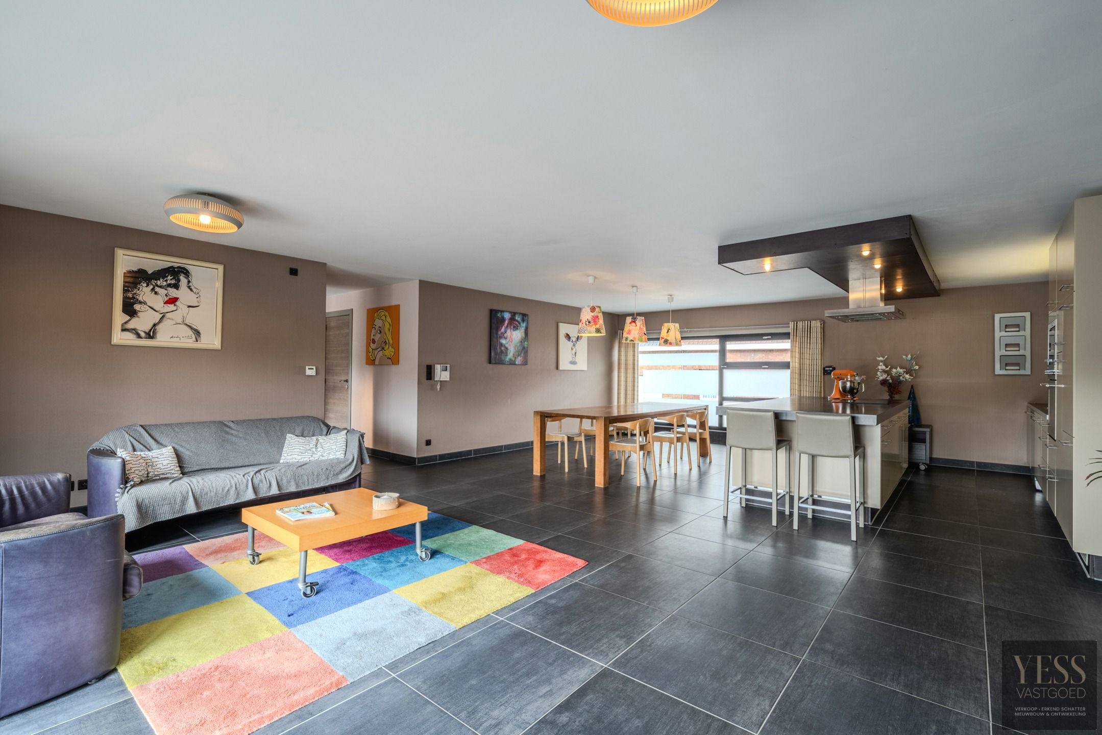 Uniek pand 236m2 bewoonbaar + atelier/winkel/opslag 475m2! foto 6