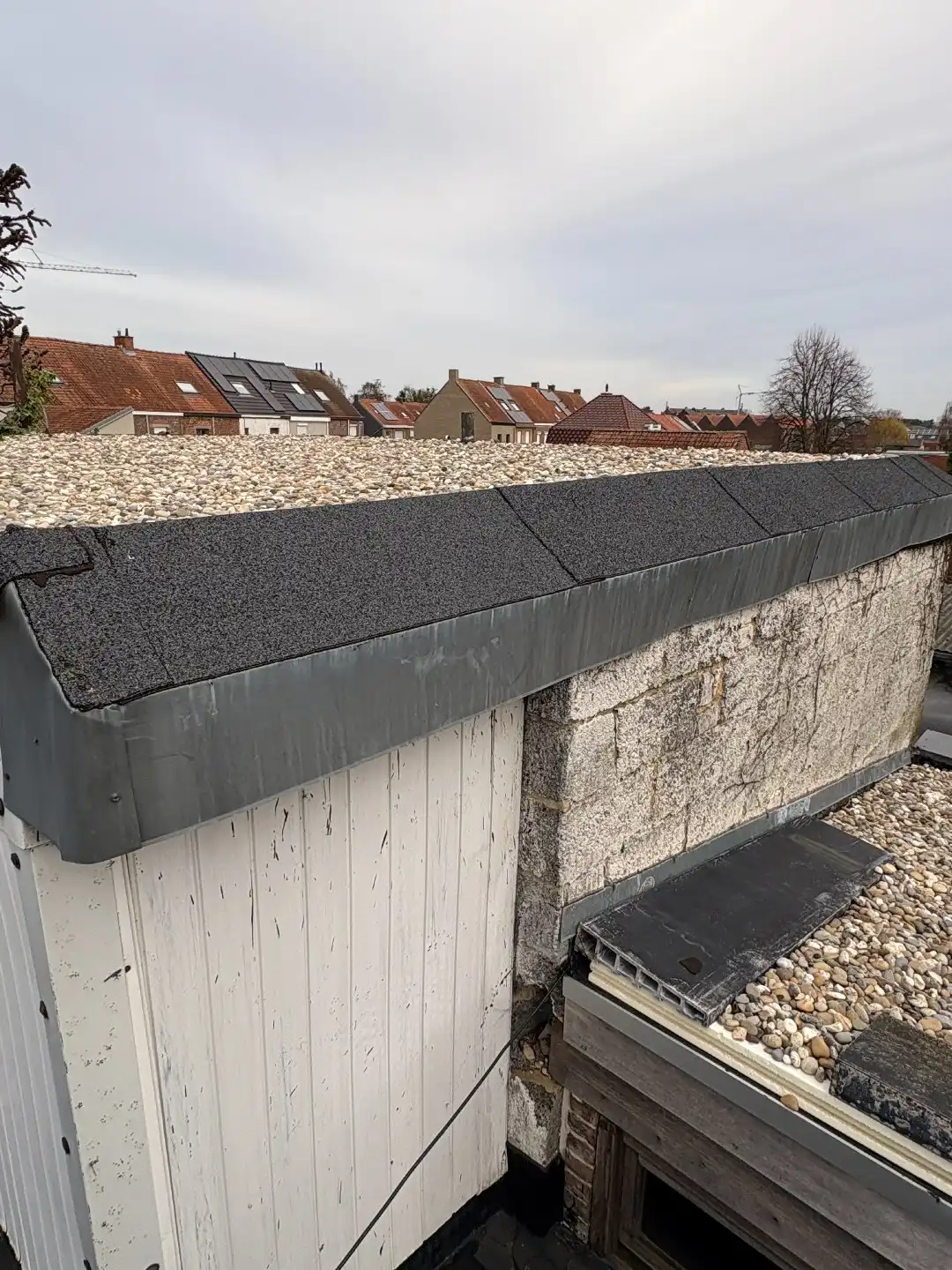 Verrassend aangename woning nabij het centrum van Kuurne met tuin en garage. foto 12