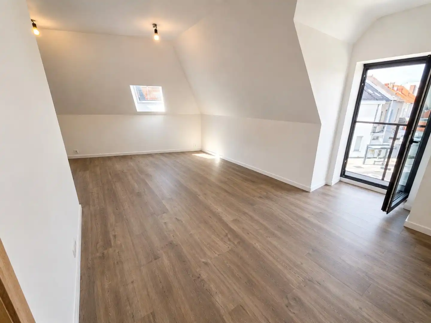 Residentie "De Samenkomst" - 2 appartementen - kant en klare investering - Pius X foto 21