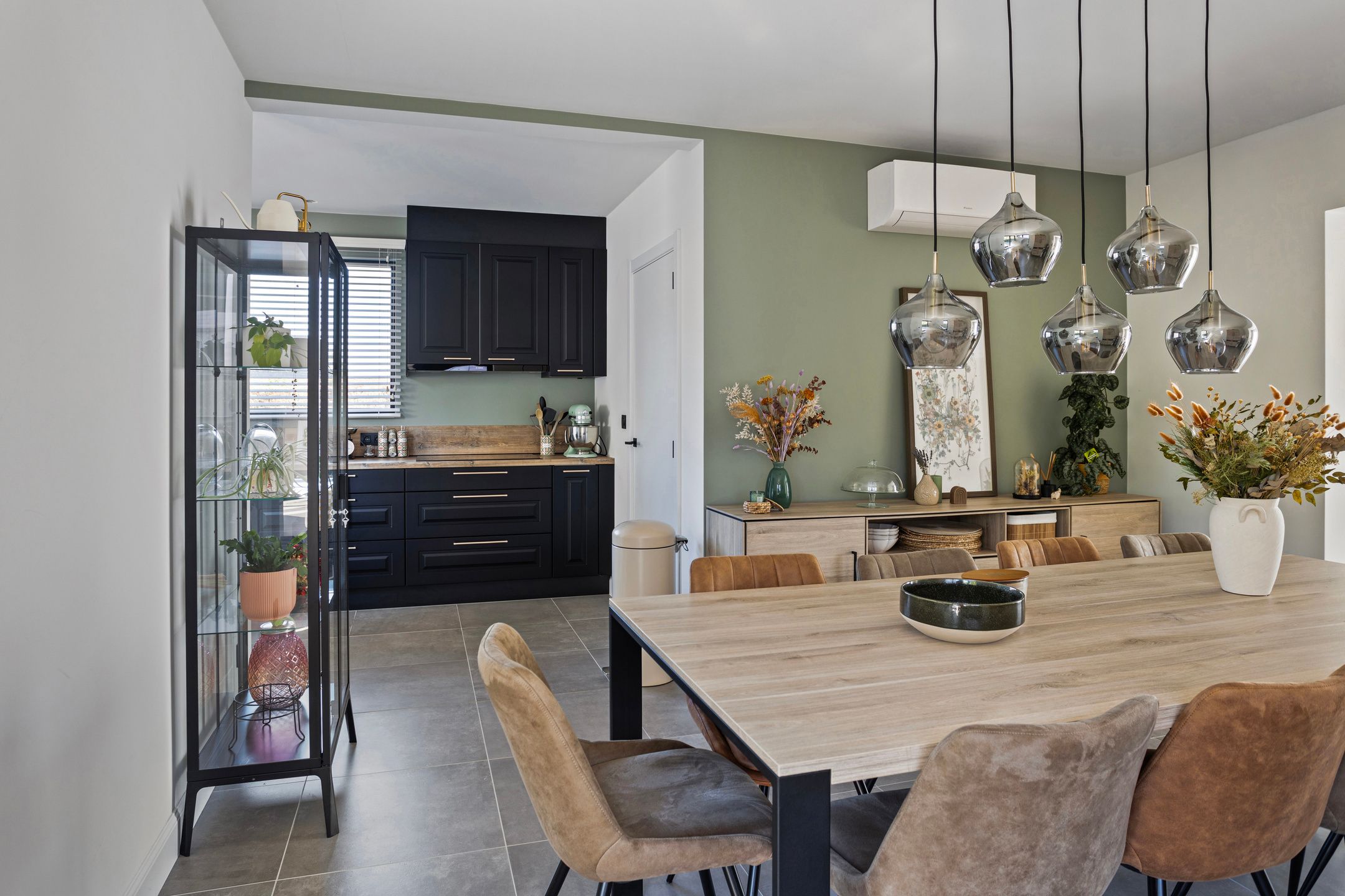 Prachtig gerenoveerde hoekwoning foto 10