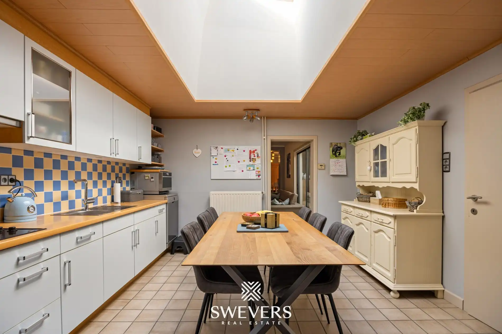 Ruime woning met 4 slaapkamers, bureau en zuidgerichte tuin foto 10