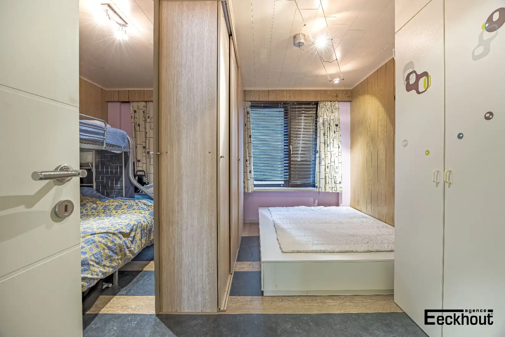 Instapklaar appartement op enkele passen van het strand! foto 11