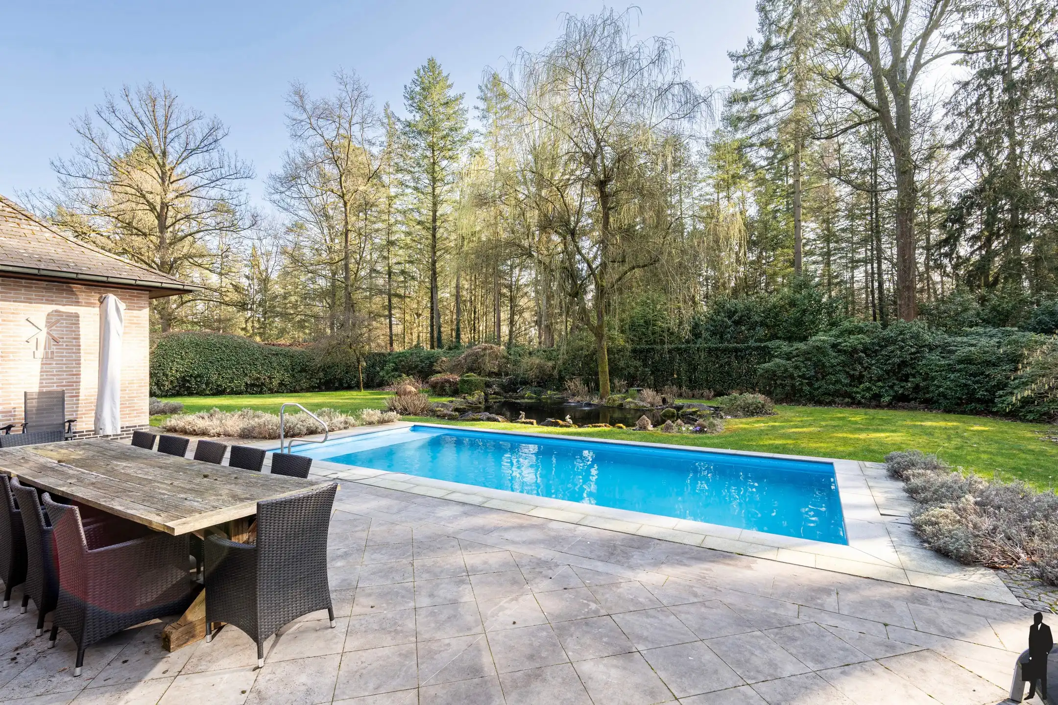 Instapklare villa met zwembad op rustige ligging te Schilde! foto 16