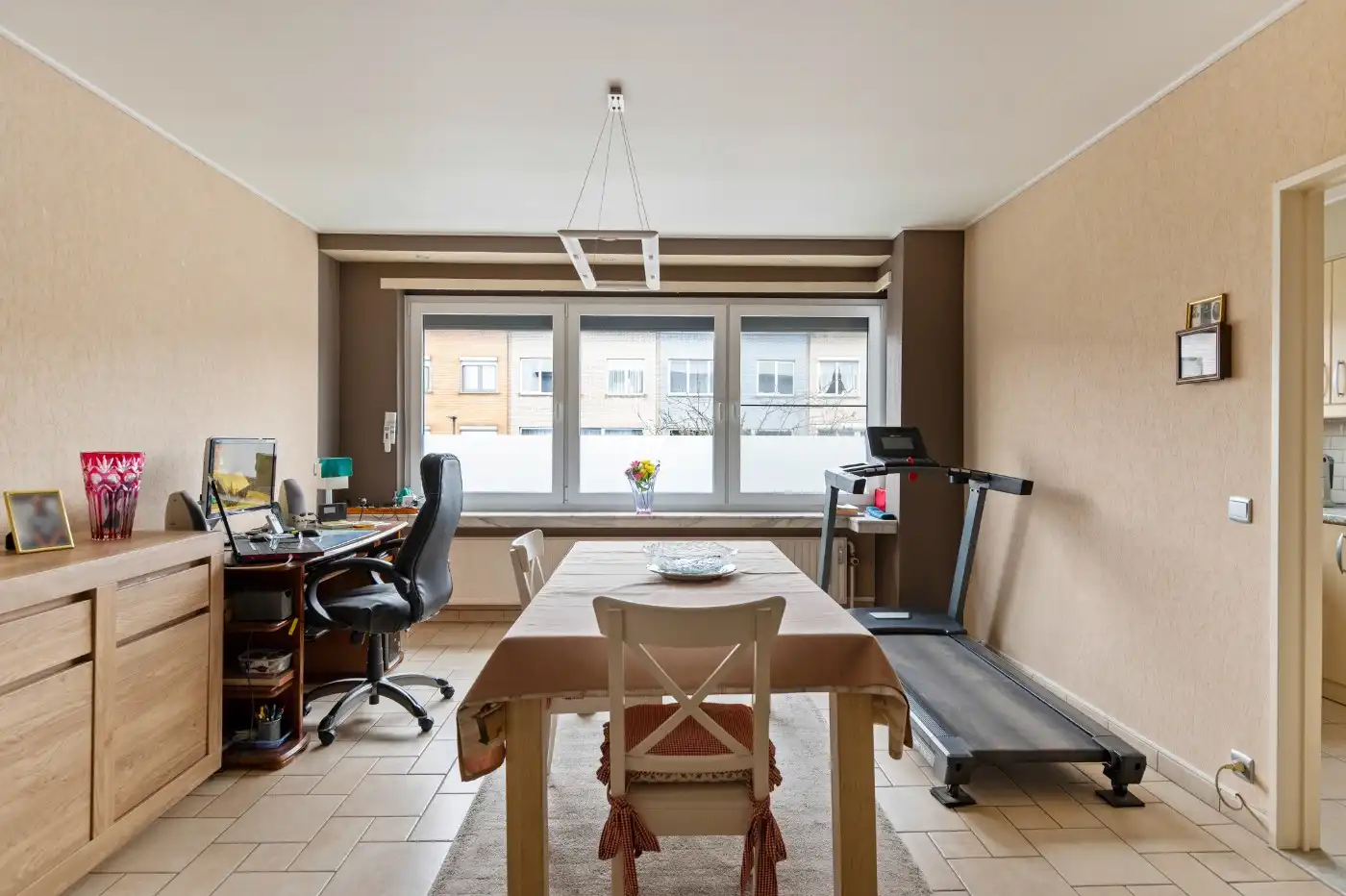 Gezellig app. op 1e verd. met 2 slpk., terras en garage foto 7