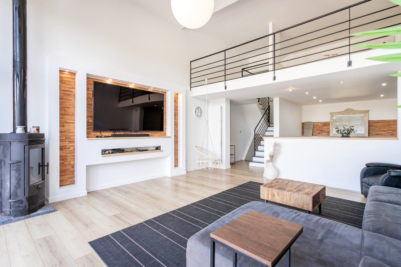 Ruime en energiezuinige (EPC A) woning met 5 slaapkamers, bureau, garage en tuin foto 4