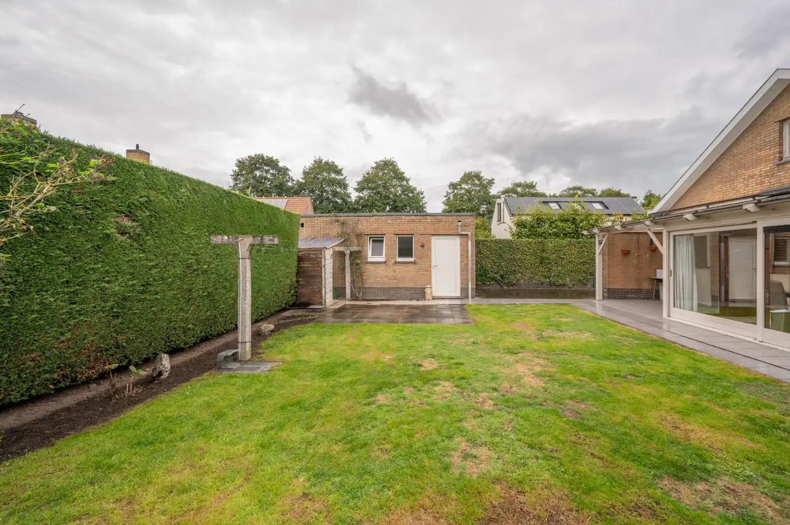 Alleenstaande woning op een rustige en centrale ligging! foto 6