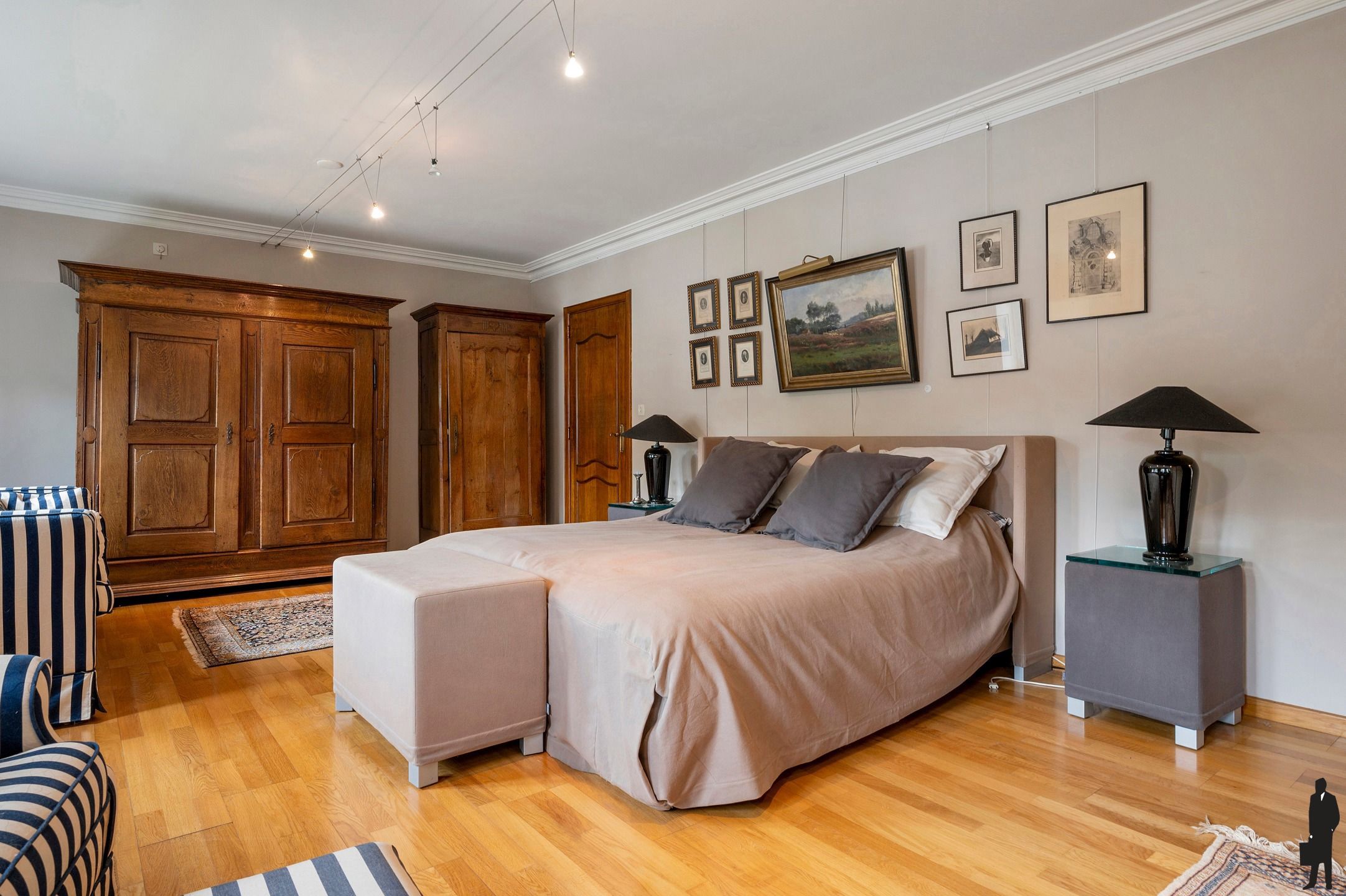  Goed onderhouden in het centrum gelegen karaktervilla op een perceel van ca. 1.938 m²! foto 21