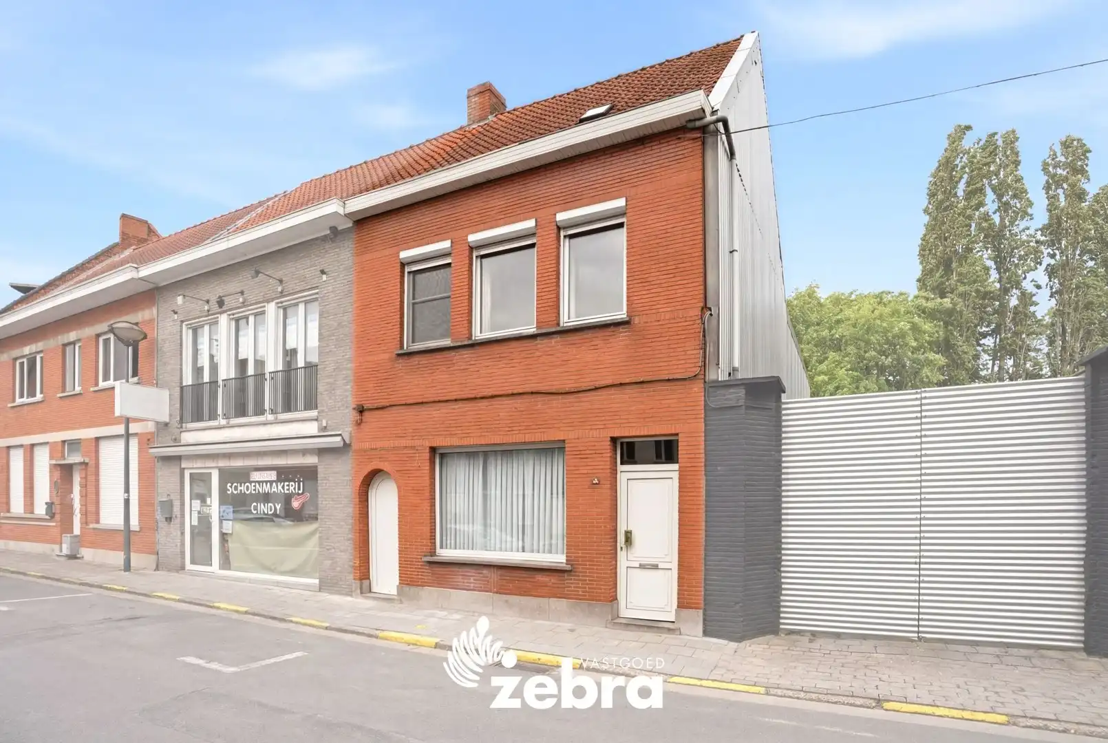 Hoofdfoto van de publicatie: Te renoveren halfopen bebouwing in Tielt!