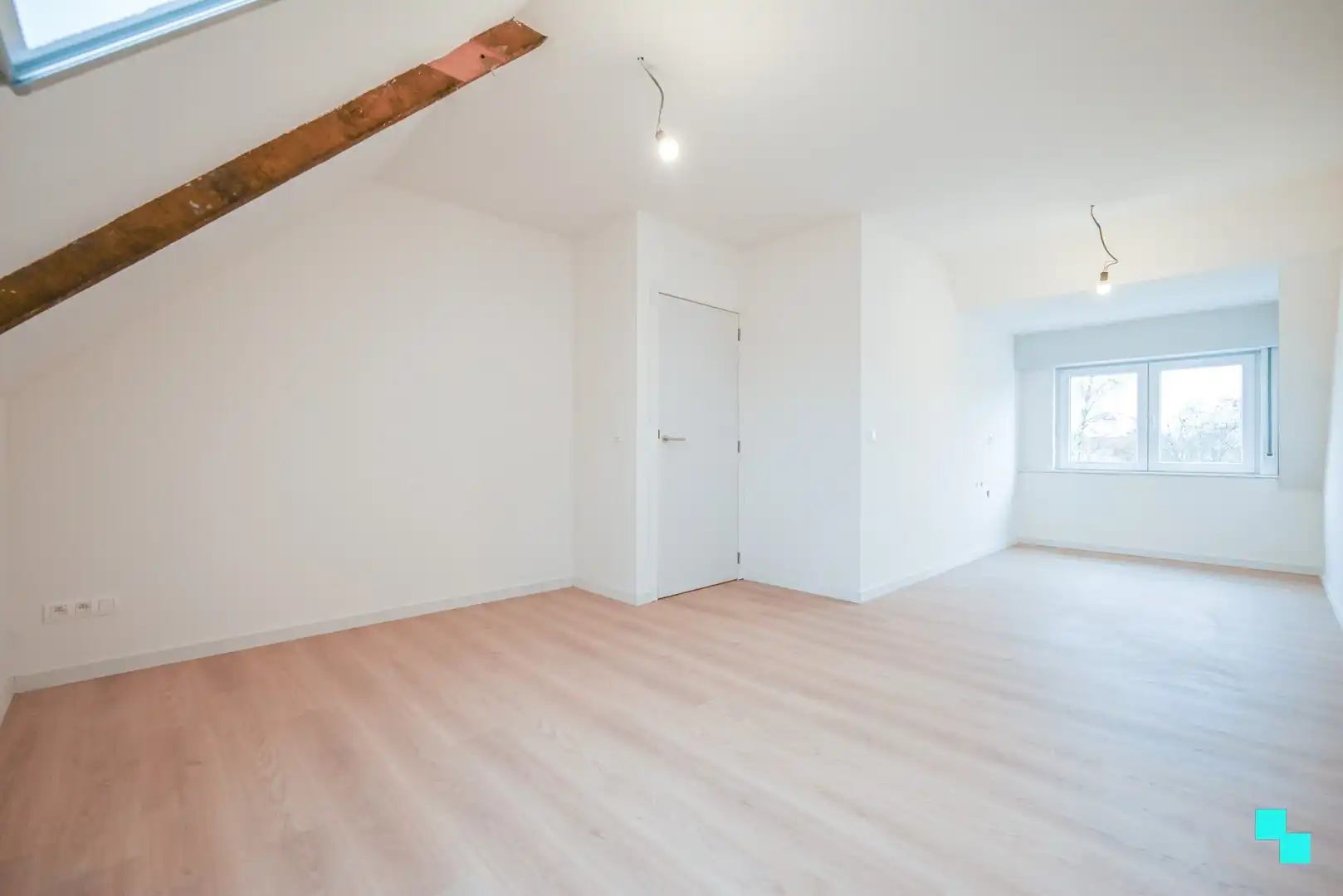 Ruime, instapklare woning met 4 slaapkamers nabij het centrum van Izegem foto 22