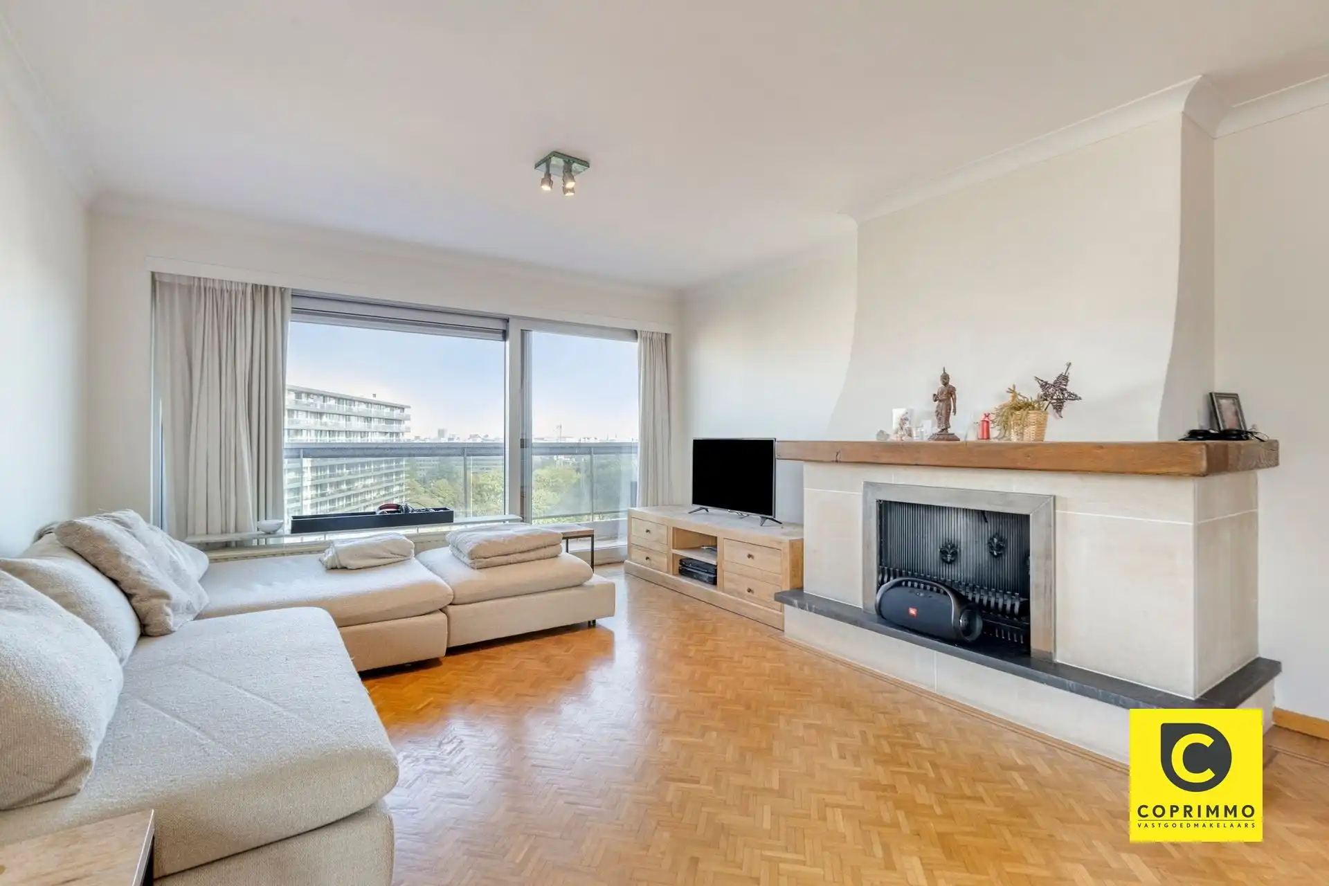 Lichtrijk hoek-app met 3 slpks en riante terrassen "with a view"! foto 2
