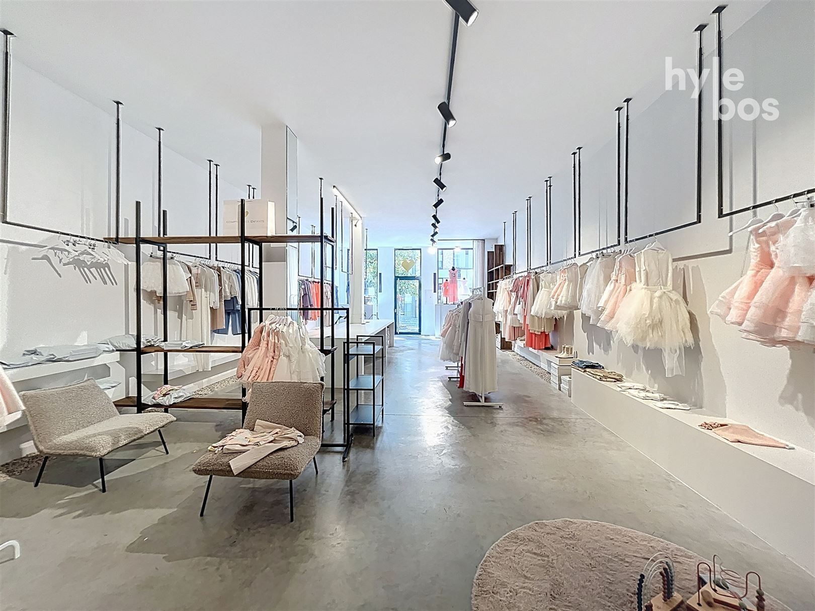 Mooie winkelruimte in de Stationsstraat te Sint-Niklaas foto 5