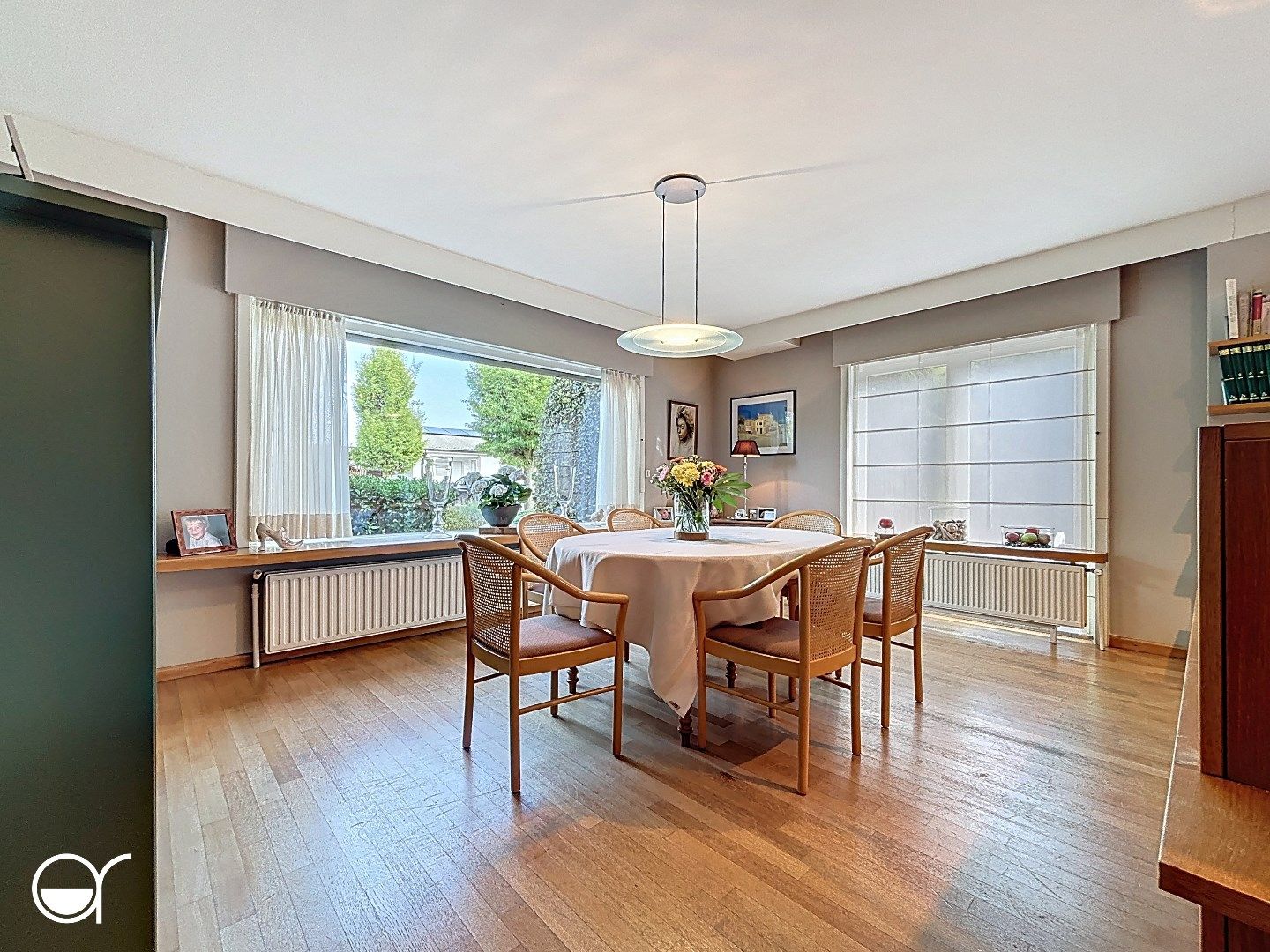 Rustig gelegen bungalow met tuin en 2 garages in Vosselare foto 6