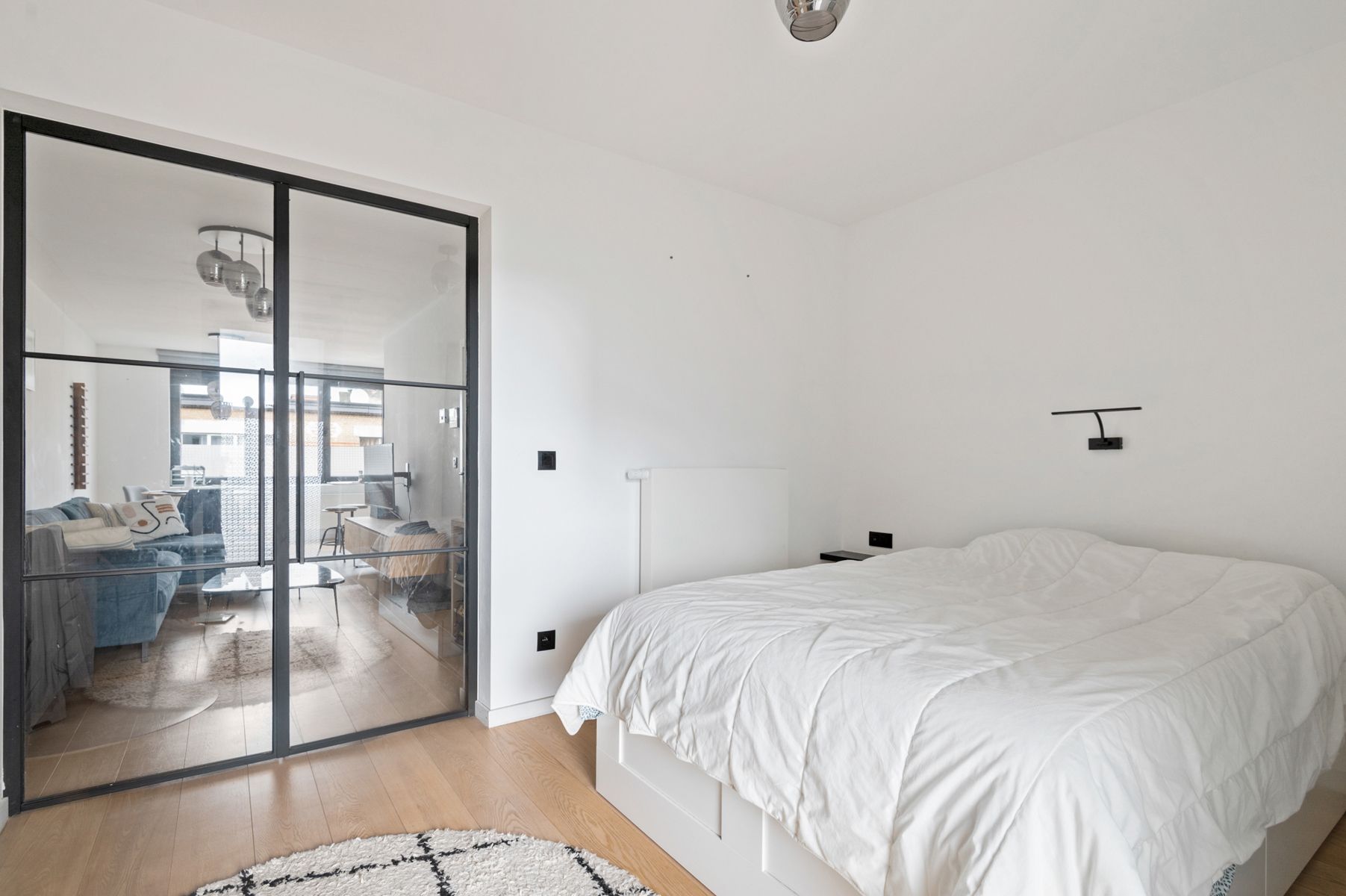 Gerenoveerd en stijlvol appartement met terras! foto 7