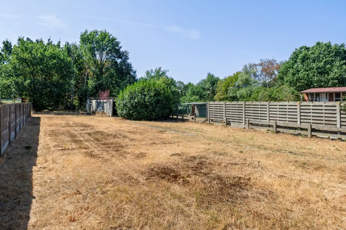 Charmante, te renoveren woning met 2 slpk., garage en tuin foto 23